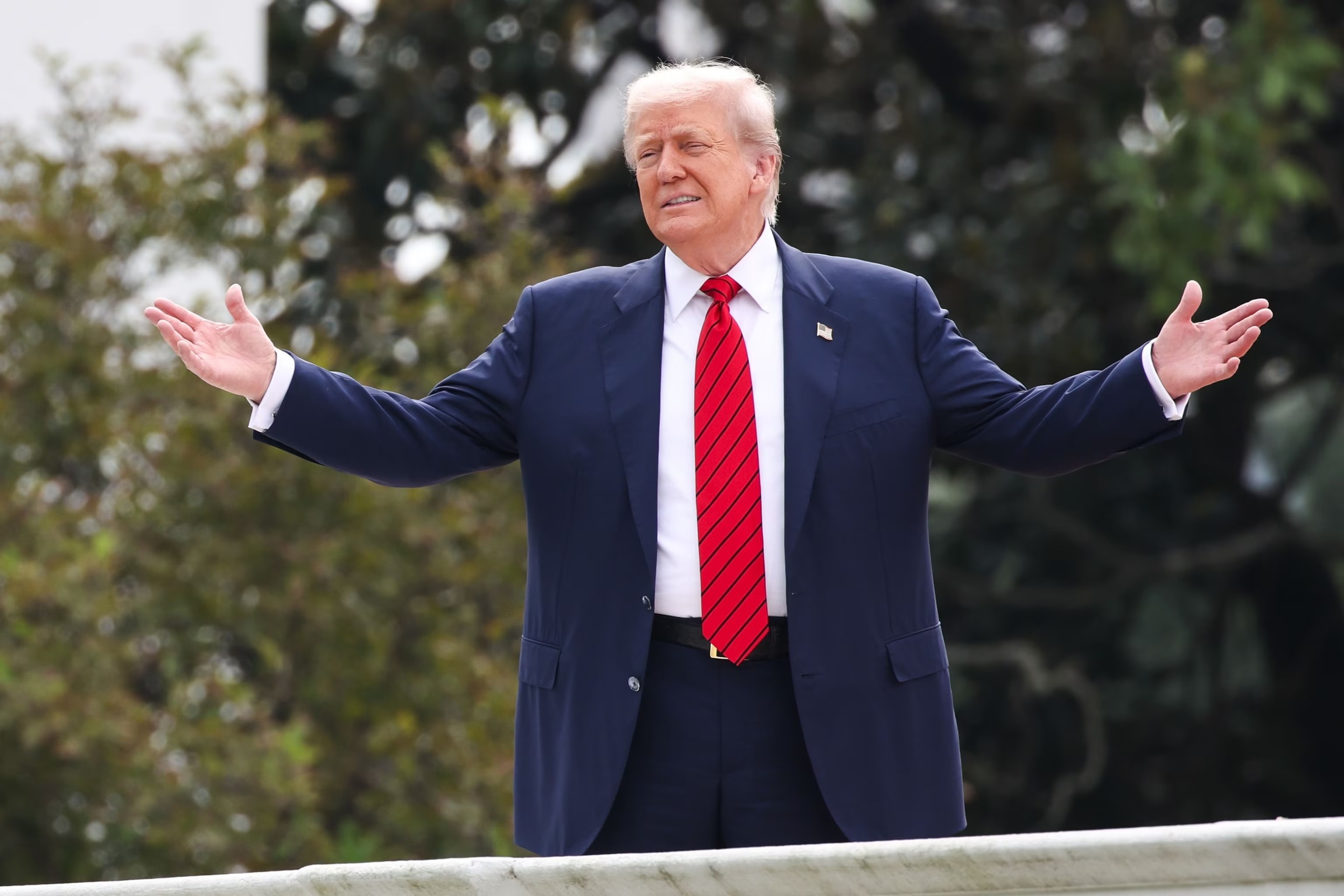 Bước đi mới của &ocirc;ng Donald Trump nhằm chấm dứt xung đột tại Trung Đ&ocirc;ng - Ảnh 1.