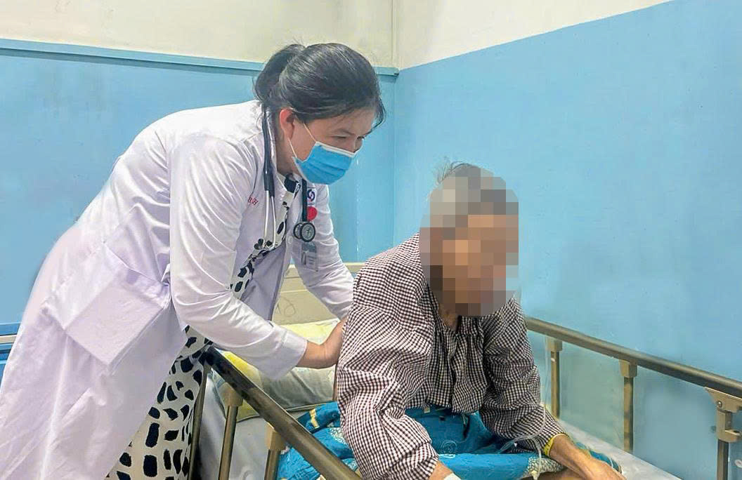 Chăm s&oacute;c to&agrave;n diện cho người cao tuổi - Ảnh 1.