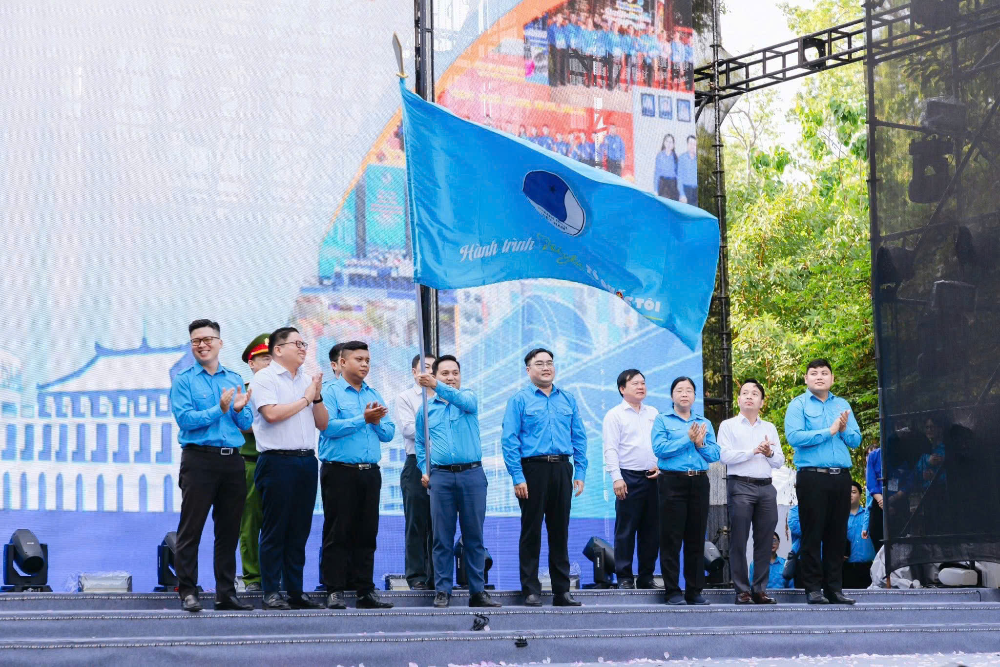 Khởi động hành trình “Tôi yêu Tổ quốc tôi” trong Tháng Thanh niên 2026 - Ảnh 6.