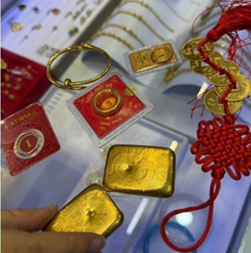 Nữ sinh bị thao túng tâm lý bán 114 chỉ vàng gia đình để chuyển tiền lừa đảo - Ảnh 2.