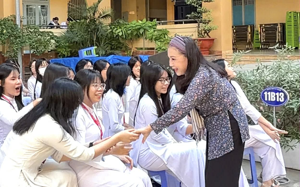 NSND Kim Xuân "truyền lửa" sân khấu học đường 2026