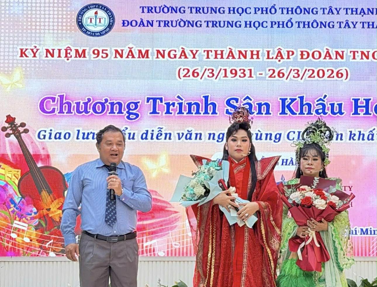 NSND Kim Xuân "truyền lửa" sân khấu học đường 2026 do Sở VHTT TP HCM tổ chức - Ảnh 4.