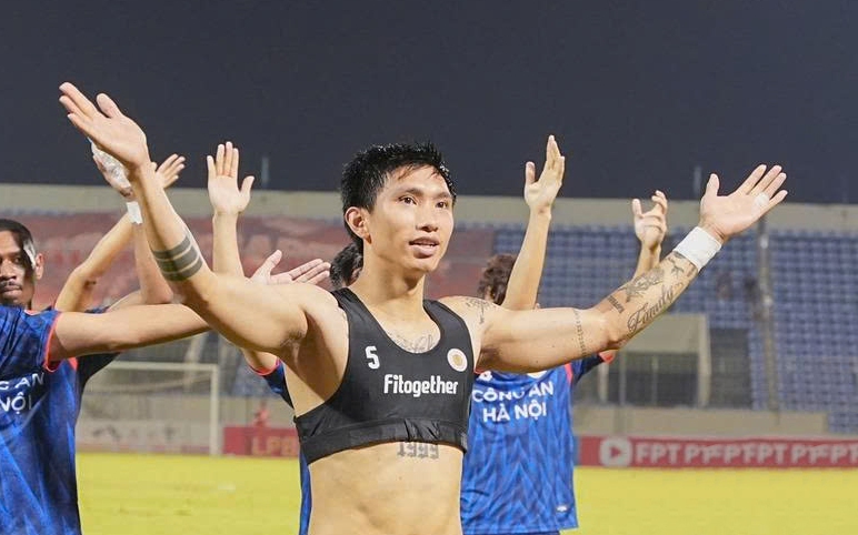 Đoàn Văn Hậu trở lại