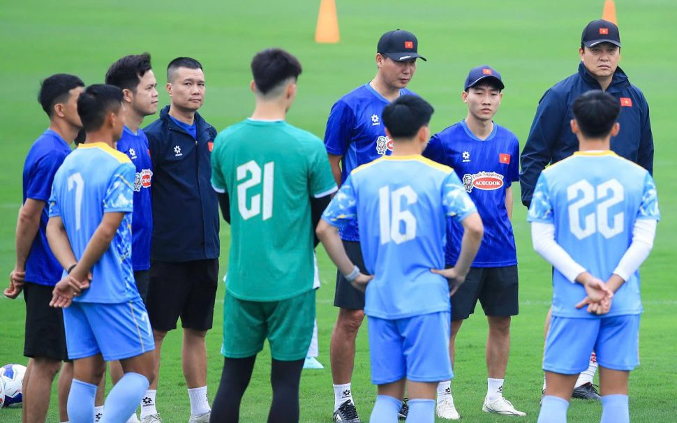 Tuyển Việt Nam tăng 5 bậc FIFA, áp sát Top 100 thế giới