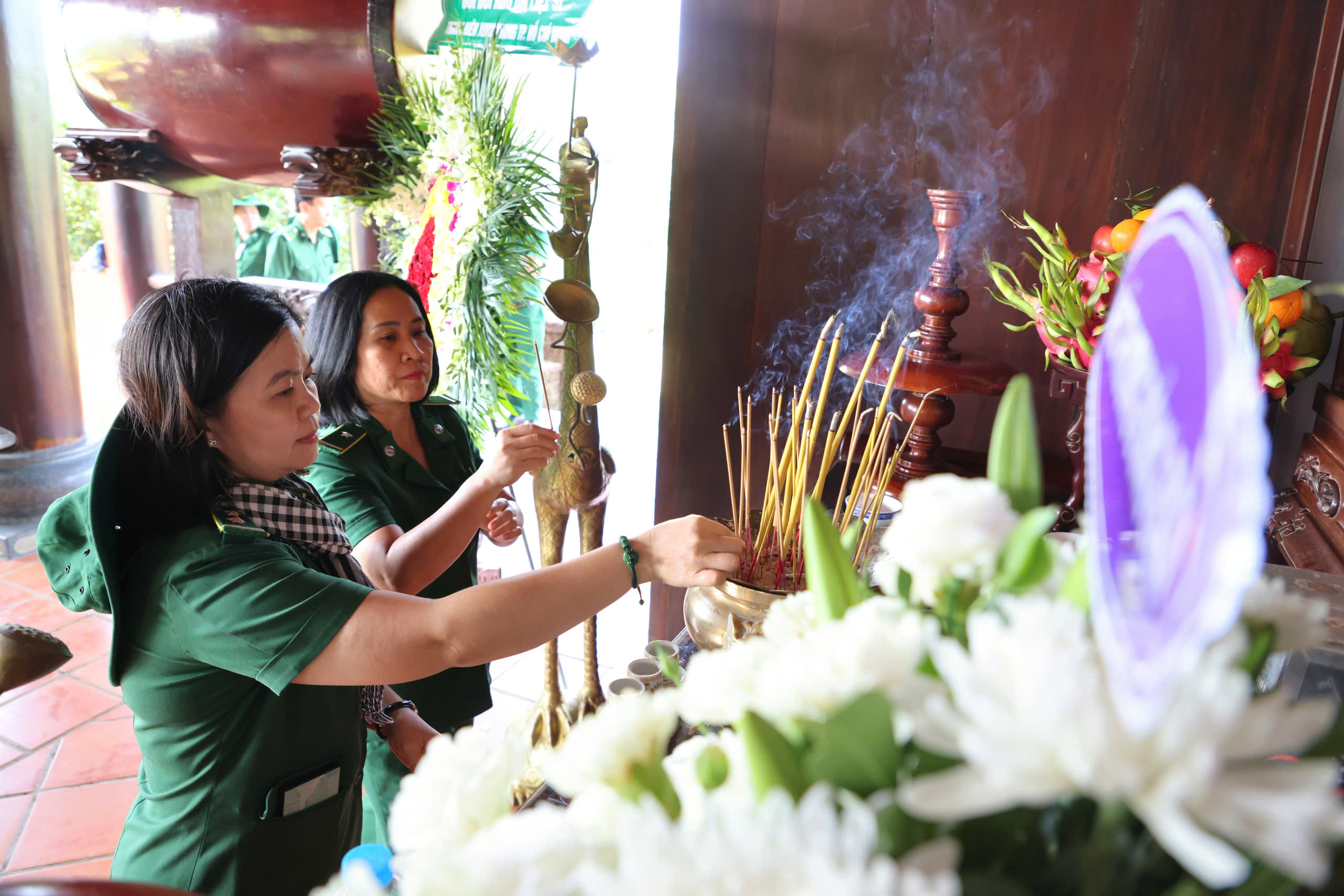 Tưởng nhớ 99 liệt sĩ Thanh niên xung phong hy sinh trên chiến trường biên giới Tây Nam - Ảnh 3.