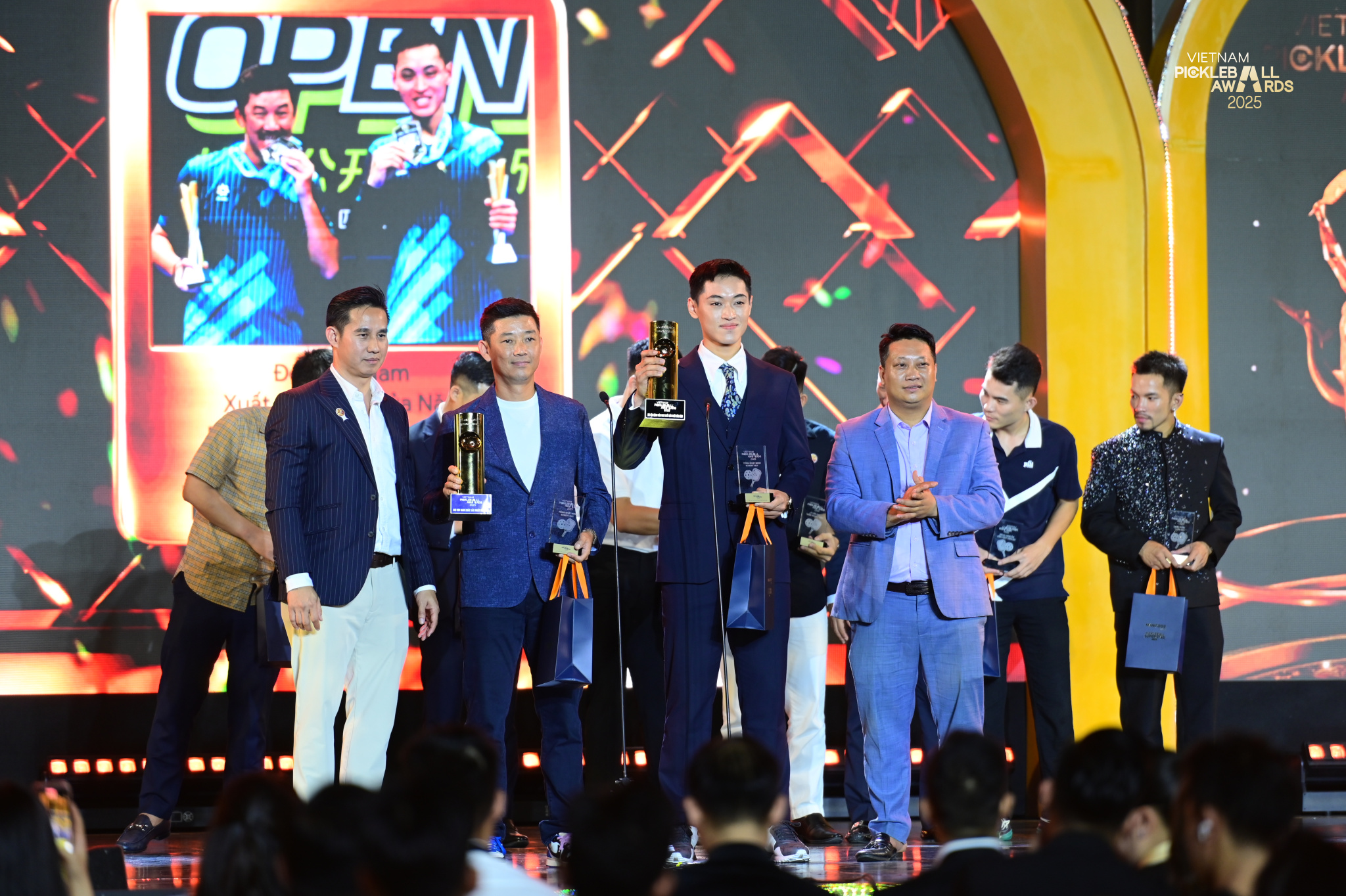 L&yacute; Ho&agrave;ng Nam v&agrave; Sophia Phương Anh chiến thắng tại Vietnam Pickleball Awards 2025 - Ảnh 3.