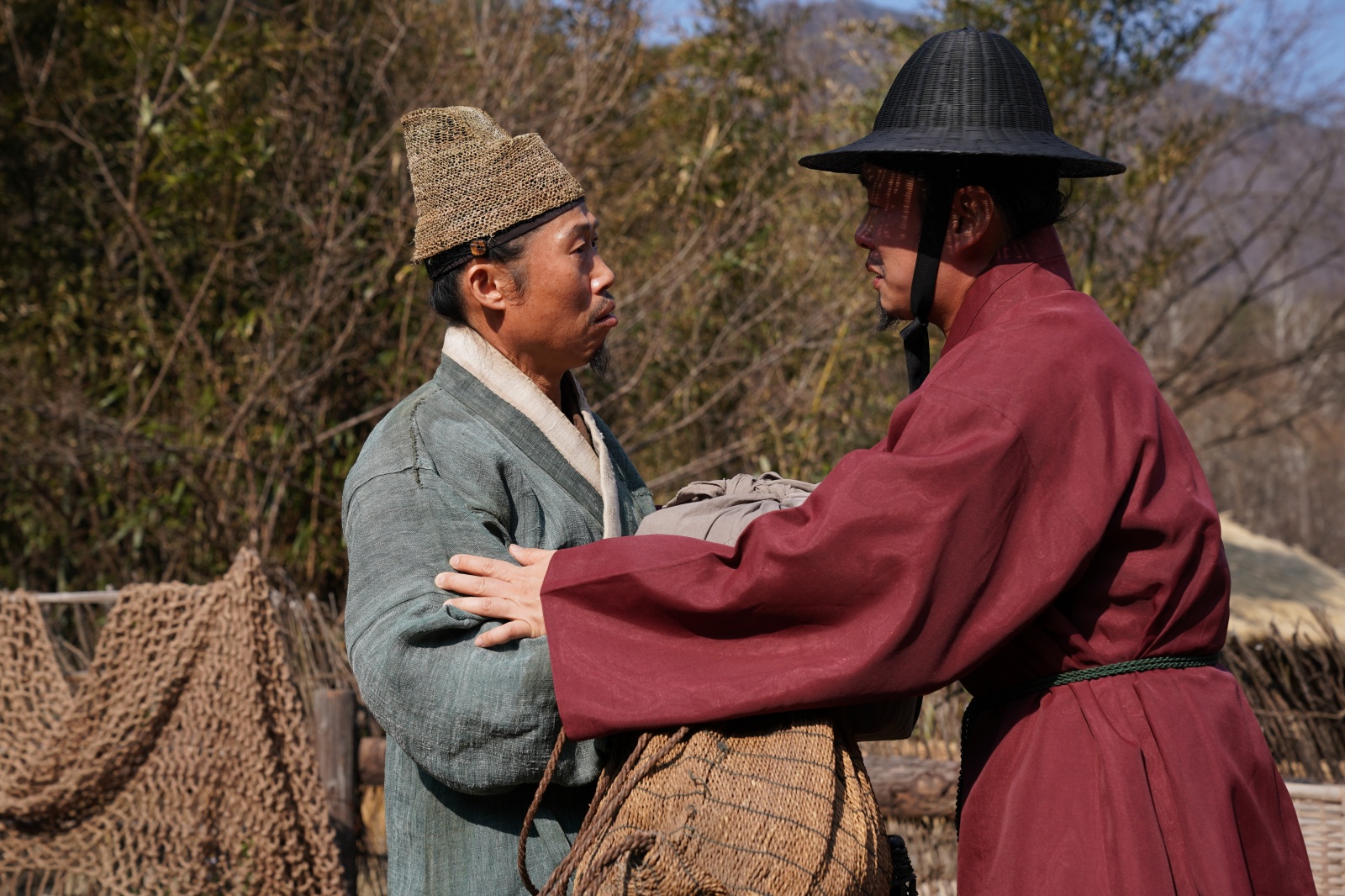 "Siêu phẩm" của mỹ nam Park Ji-hoon đến rạp Việt - Ảnh 3.