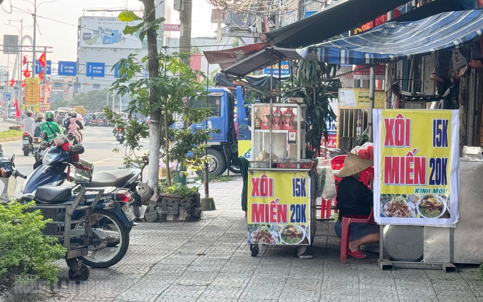 Hiện trạng vỉa hè Đà Nẵng trước lệnh cấm kinh doanh năm 2026 - Ảnh 8.