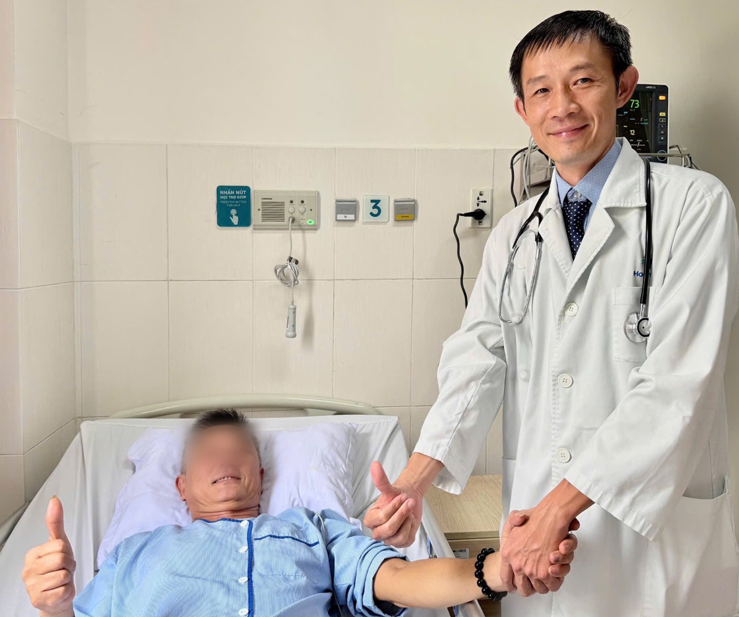 Ngừng tim do uống 10 ly cà phê mỗi ngày, bác sĩ nói gì? - Ảnh 1.