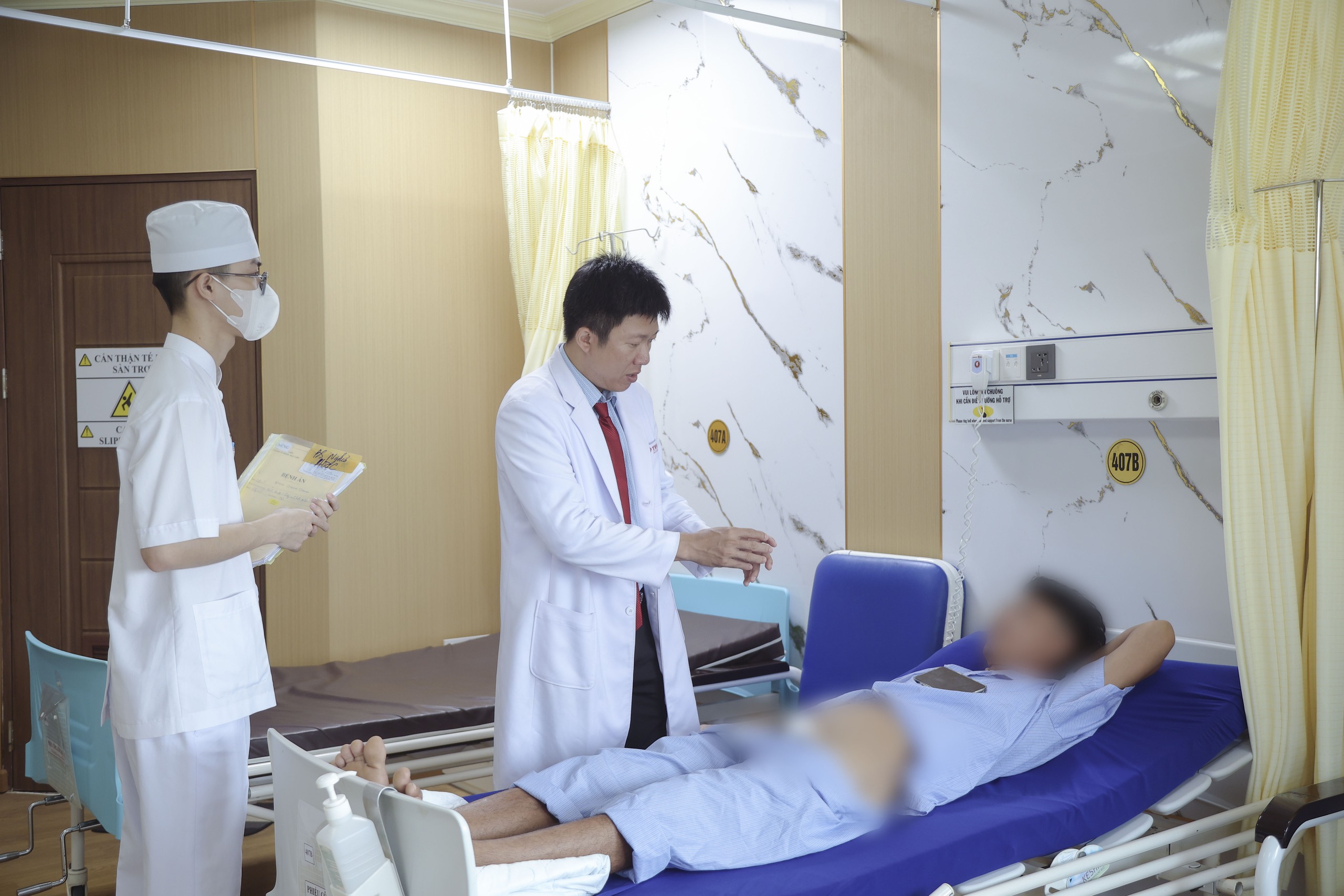 Can thiệp khẩn cấp ca g&atilde;y dương vật hy hữu - Ảnh 1.
