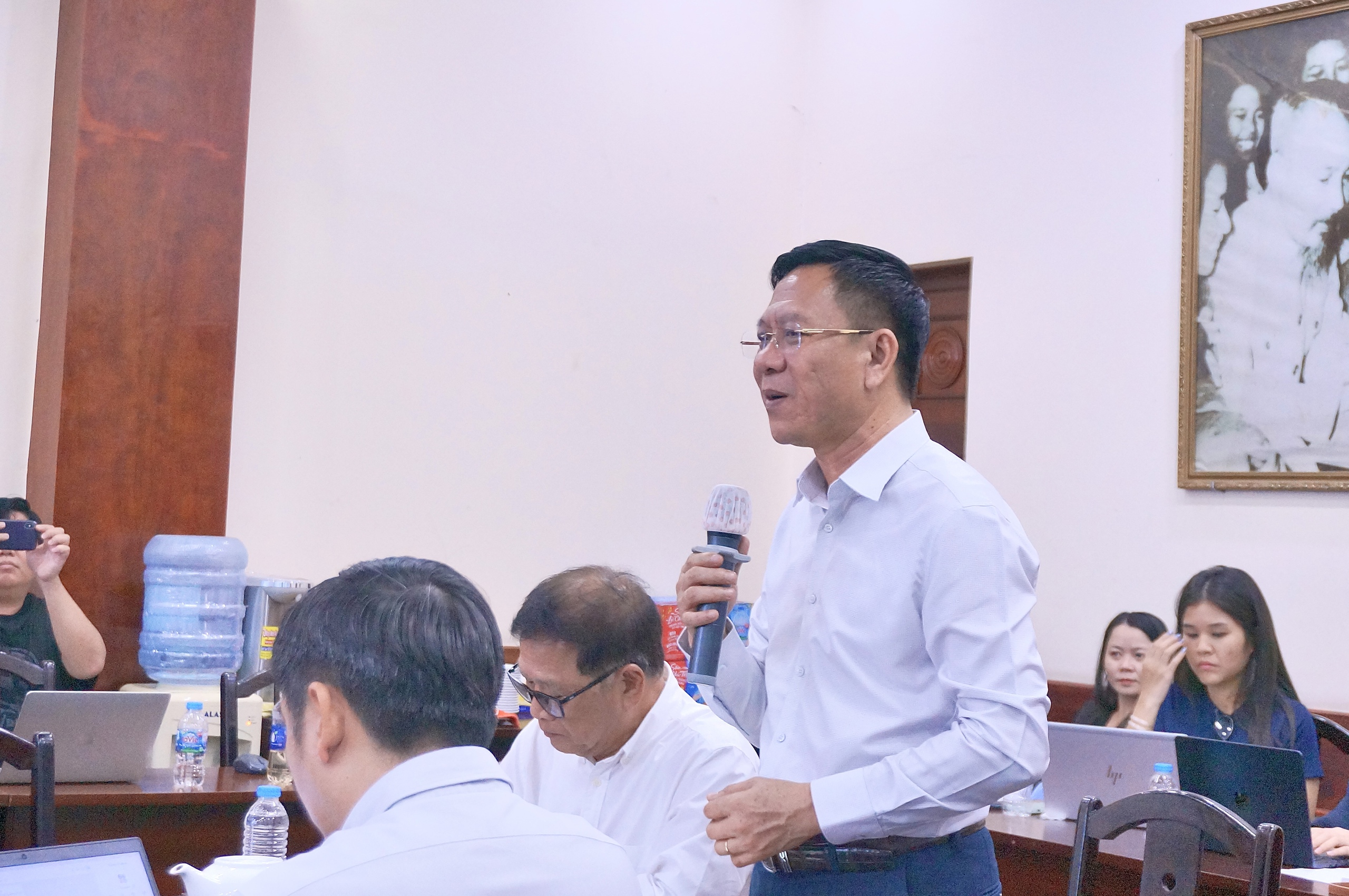 Đường s&aacute;ch TP HCM cần t&aacute;i định vị  - Ảnh 2.