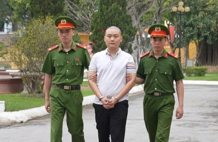 Từ học sinh mê tin học "lạc lối" thành "ông chủ" mã độc đánh cắp dữ liệu máy tính toàn cầu - Ảnh 2.