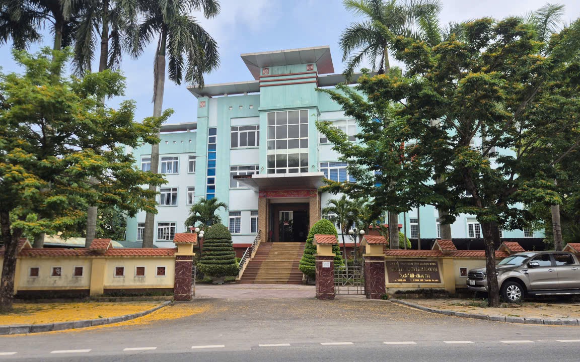 "Người lạ" có tên trong hồ sơ gói thầu 16,5 tỉ đồng ở Quảng Trị