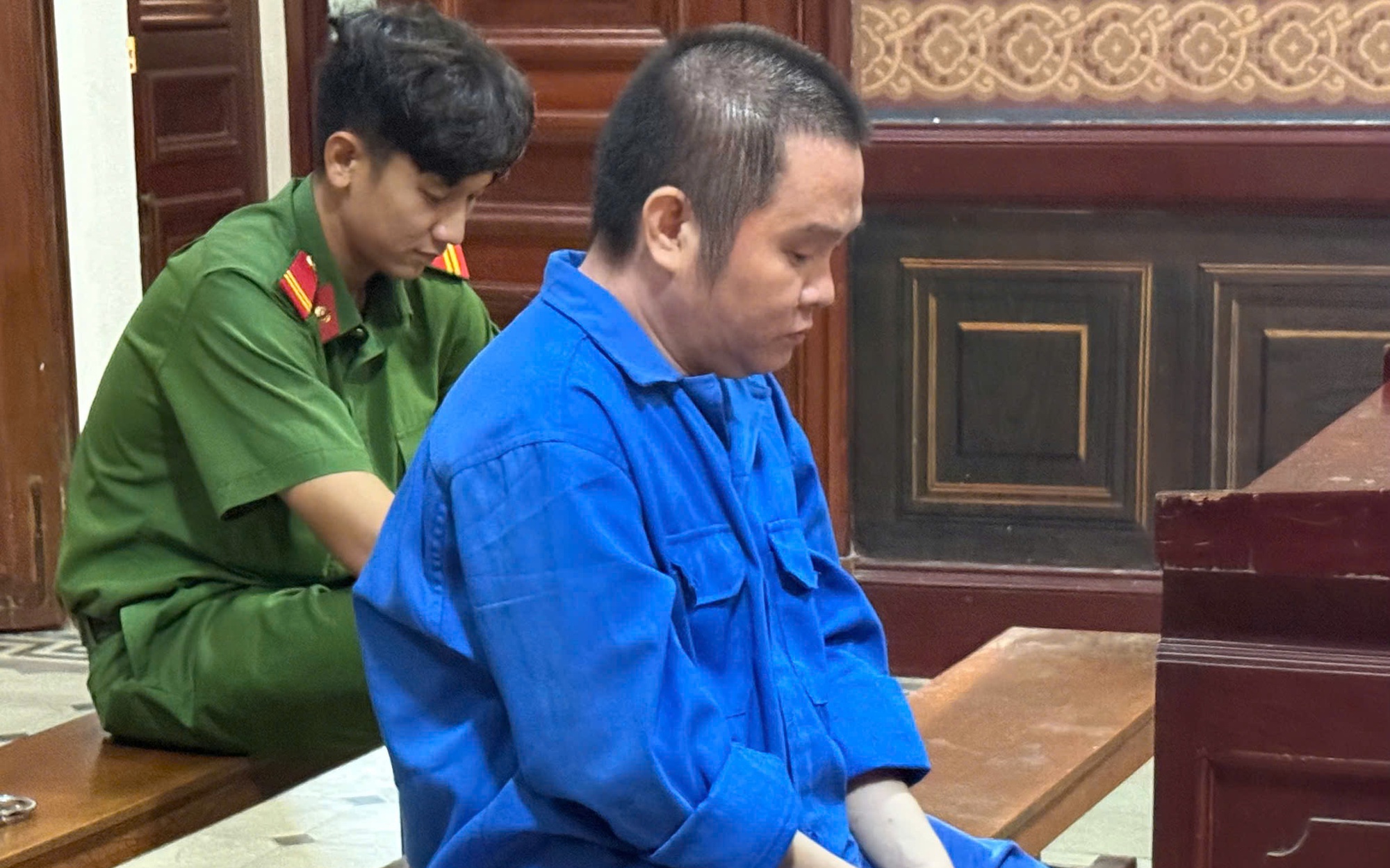 "Nghịch tử" thuê người làm giả giấy tờ nhà để lừa đảo chiếm đoạt tiền