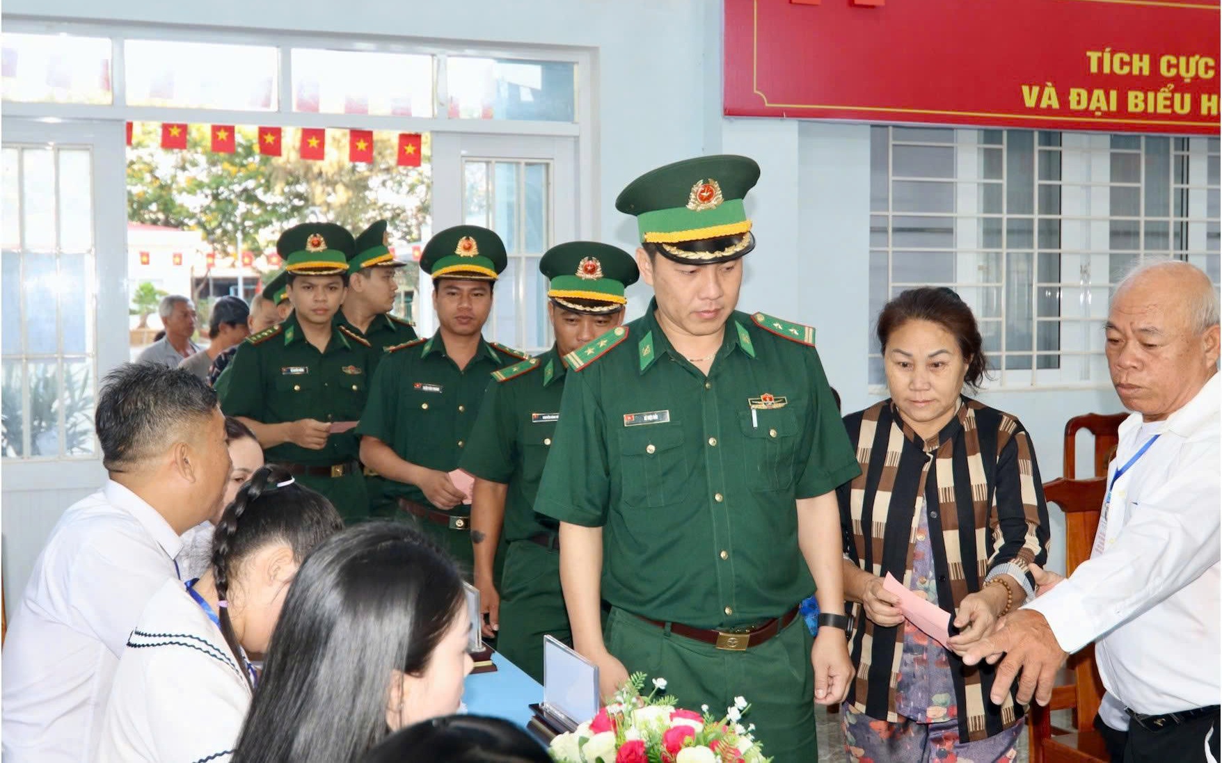Bầu cử tại TP HCM thành công tốt đẹp