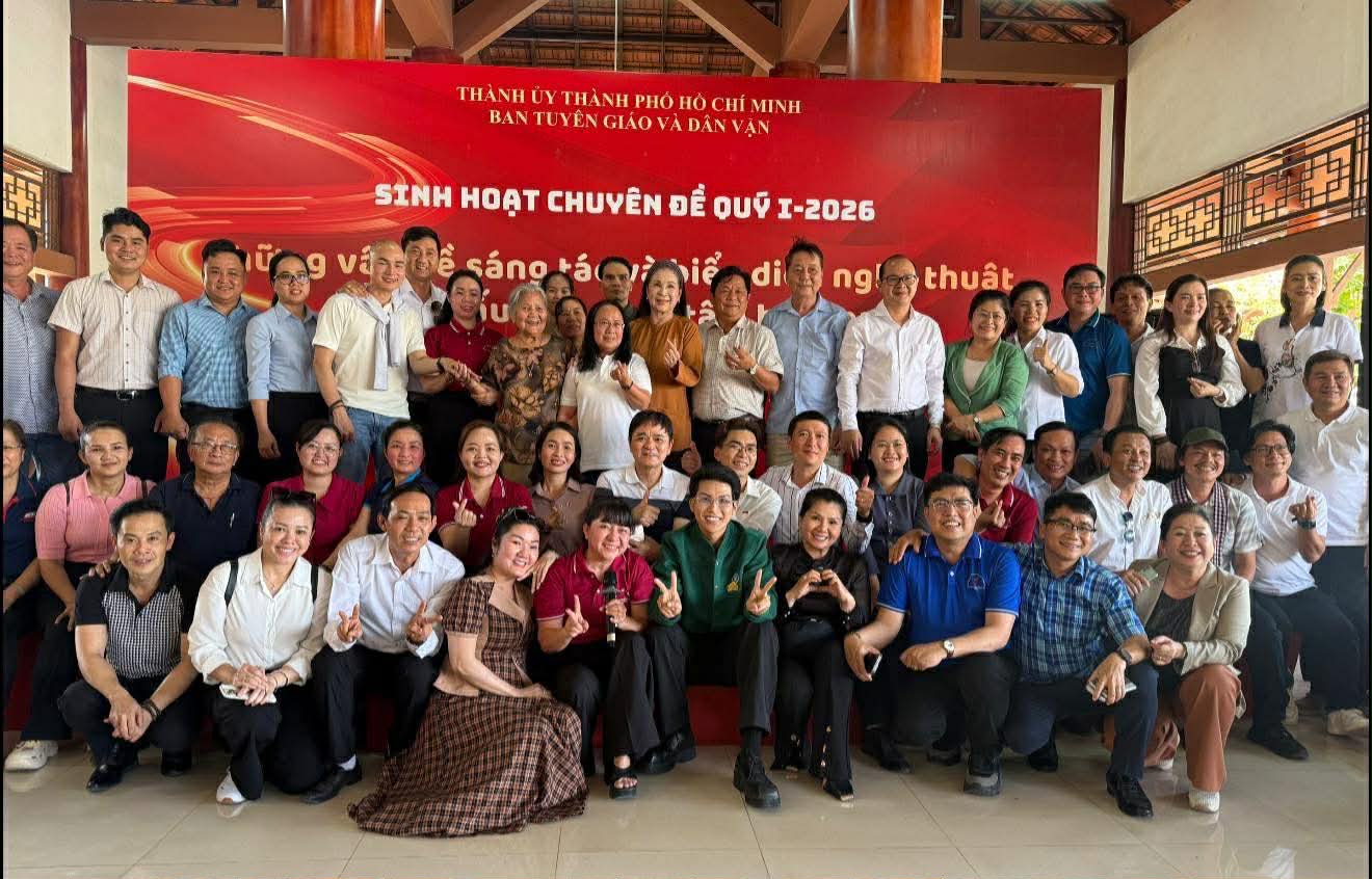 Kim Xuân, Minh Dự, Quốc Thảo bức xúc về sân khấu hôm nay, thể hiện rõ trách nhiệm người làm nghề - Ảnh 2.