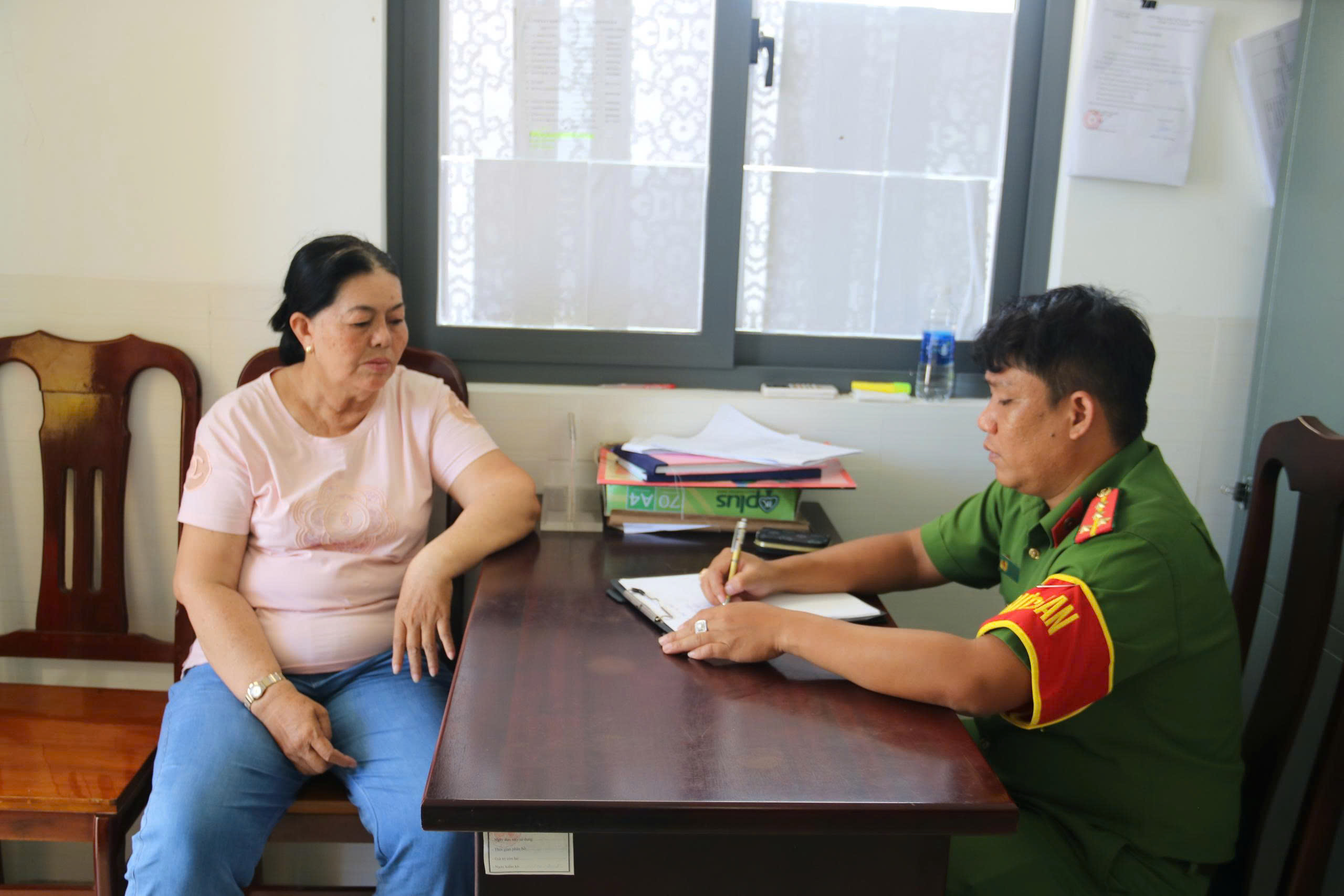 Vụ giật dây chuyền ở Liên Hoa Bảo Tháp: Một đối tượng từng bị “bắt hụt” ở Cà Mau - Ảnh 1.