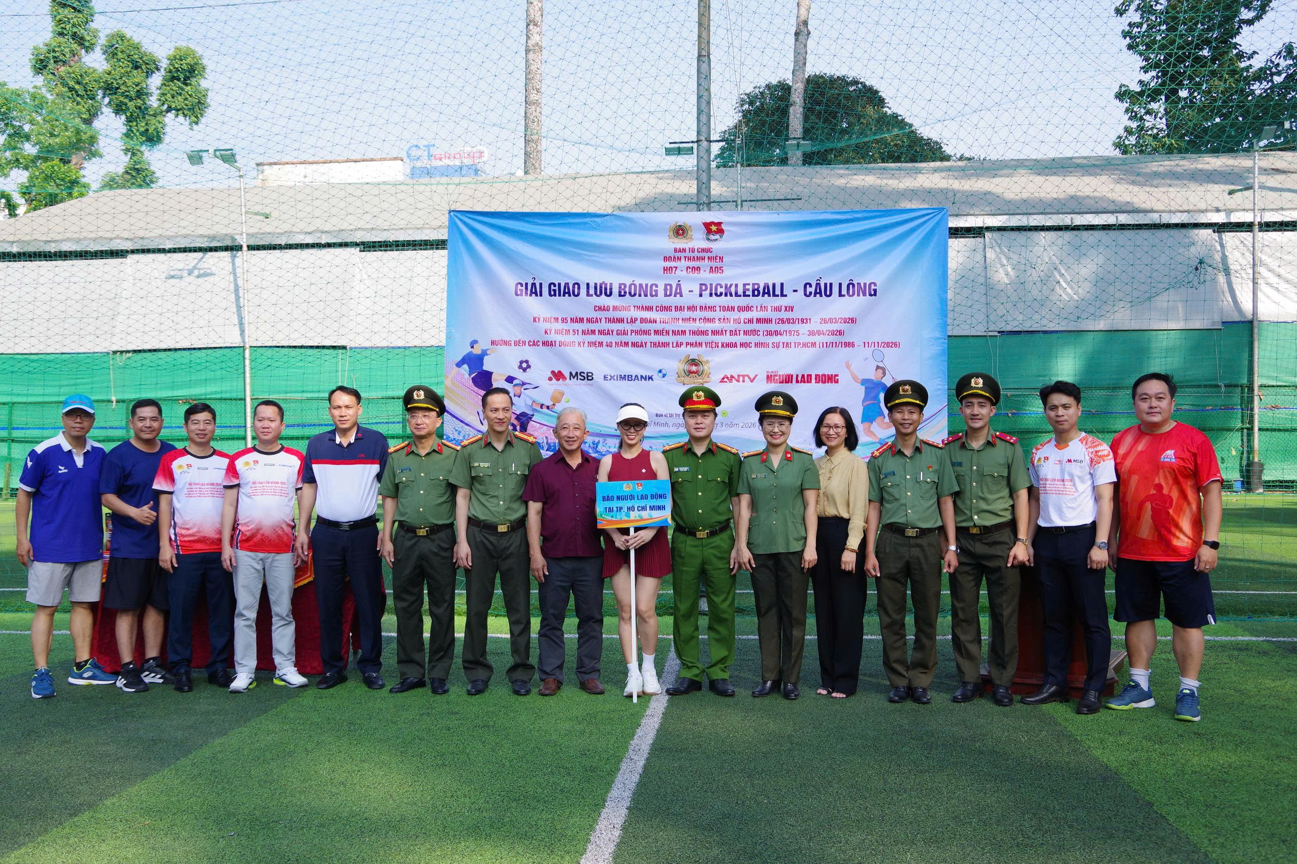 Chuỗi hoạt động ch&iacute;nh trị, giao lưu văn h&oacute;a, thể thao của Bộ C&ocirc;ng an tại TP HCM - Ảnh 2.