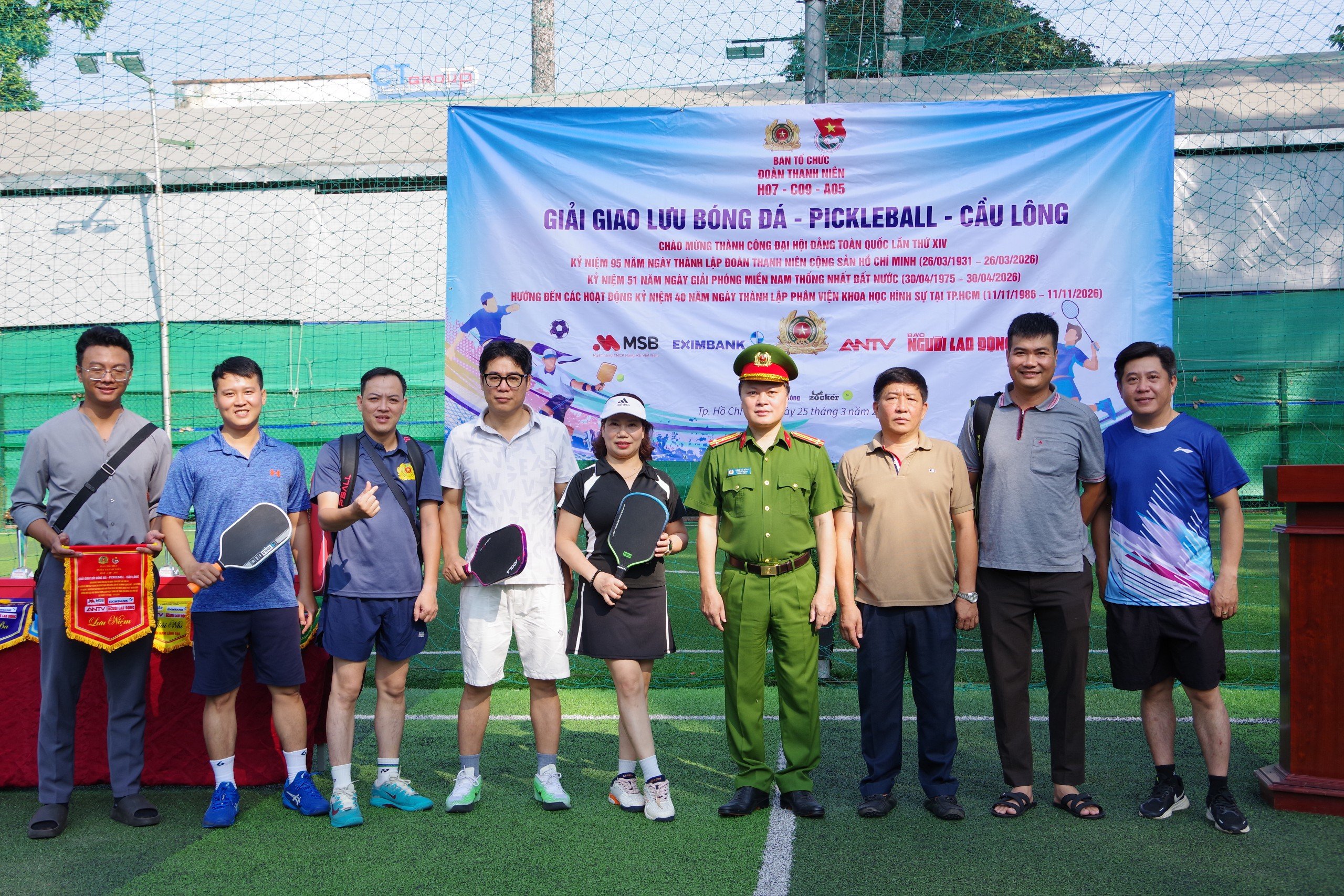 Chuỗi hoạt động ch&iacute;nh trị, giao lưu văn h&oacute;a, thể thao của Bộ C&ocirc;ng an tại TP HCM - Ảnh 7.
