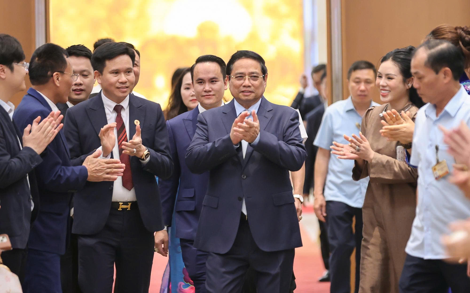 Doanh nghiệp phải tiên phong phát triển