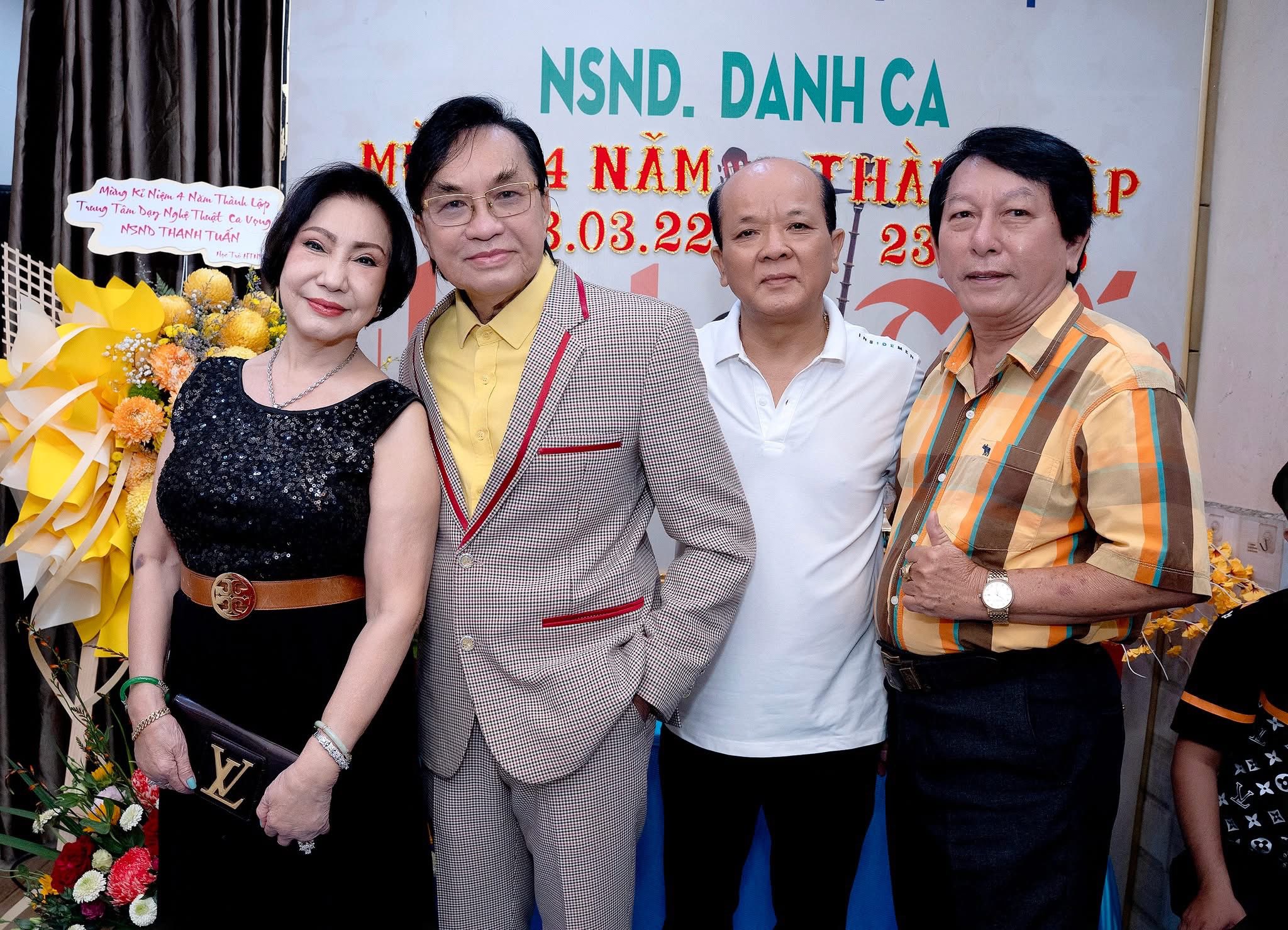 NSND Thanh Tuấn v&agrave; b&iacute; quyết "giữ lửa" vọng cổ từ một "l&ograve; luyện" của &ocirc;ng - Ảnh 3.