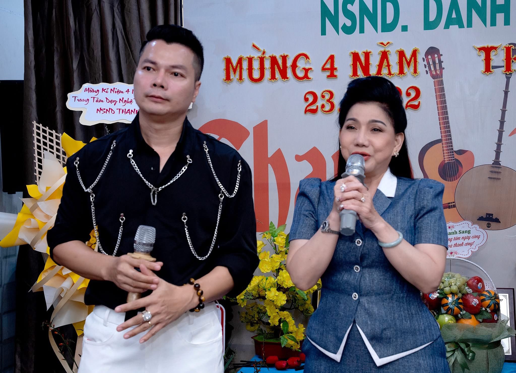 NSND Thanh Tuấn v&agrave; b&iacute; quyết "giữ lửa" vọng cổ từ một "l&ograve; luyện" của &ocirc;ng - Ảnh 2.