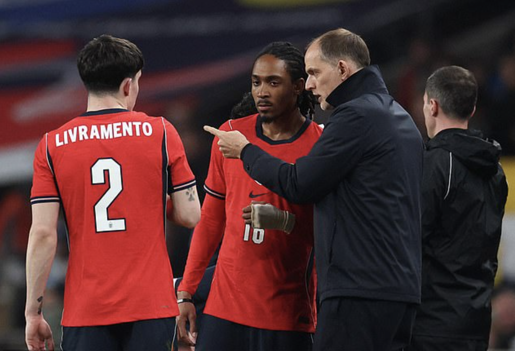 "Người hùng" Ben White kiêm tội đồ, tuyển Anh rơi chiến thắng ở Wembley - Ảnh 1.