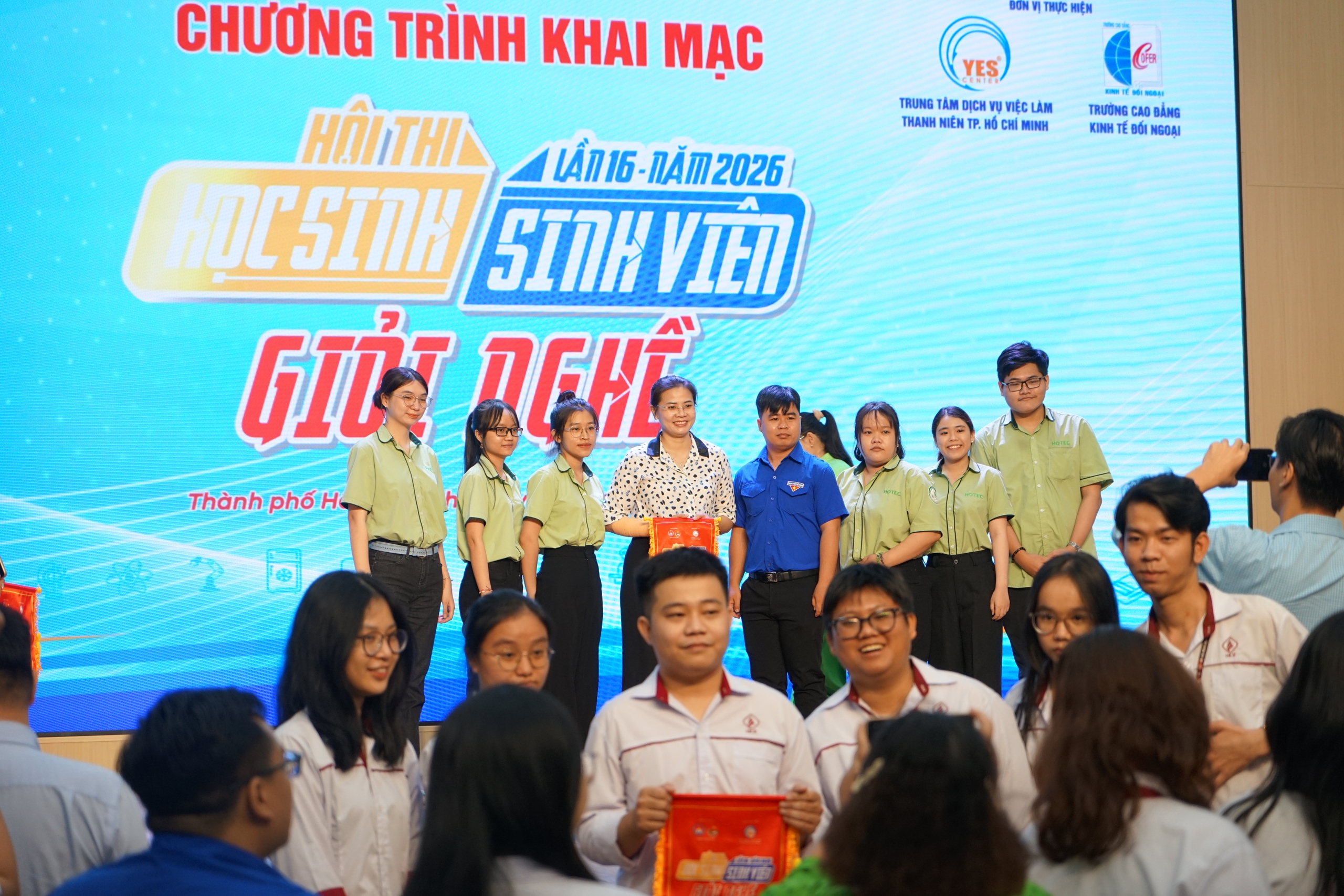 Gần 140 đội tranh t&agrave;i tại Hội thi "Học sinh, Sinh vi&ecirc;n giỏi nghề" - Ảnh 10.