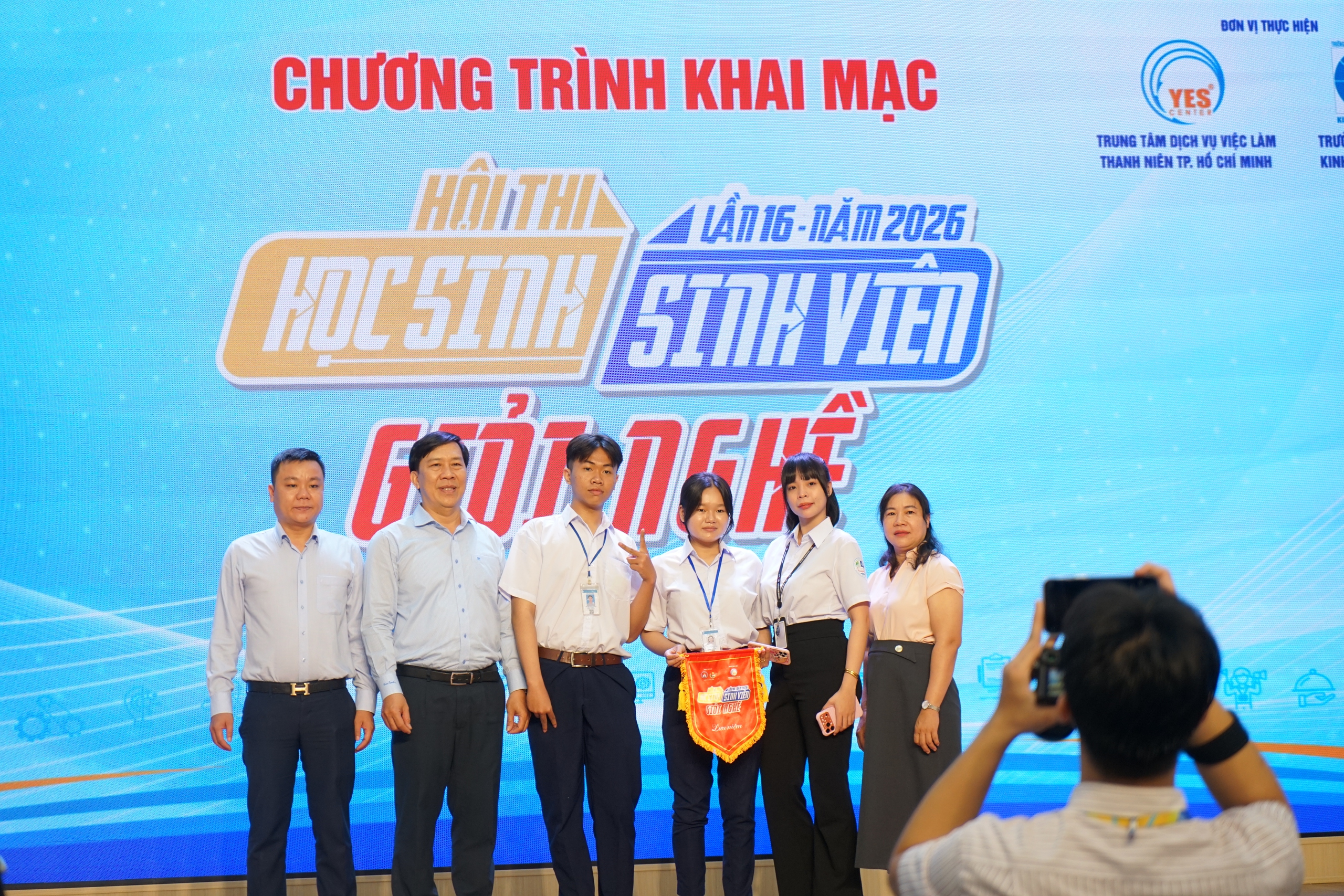 Gần 140 đội tranh t&agrave;i tại Hội thi "Học sinh, Sinh vi&ecirc;n giỏi nghề" - Ảnh 9.