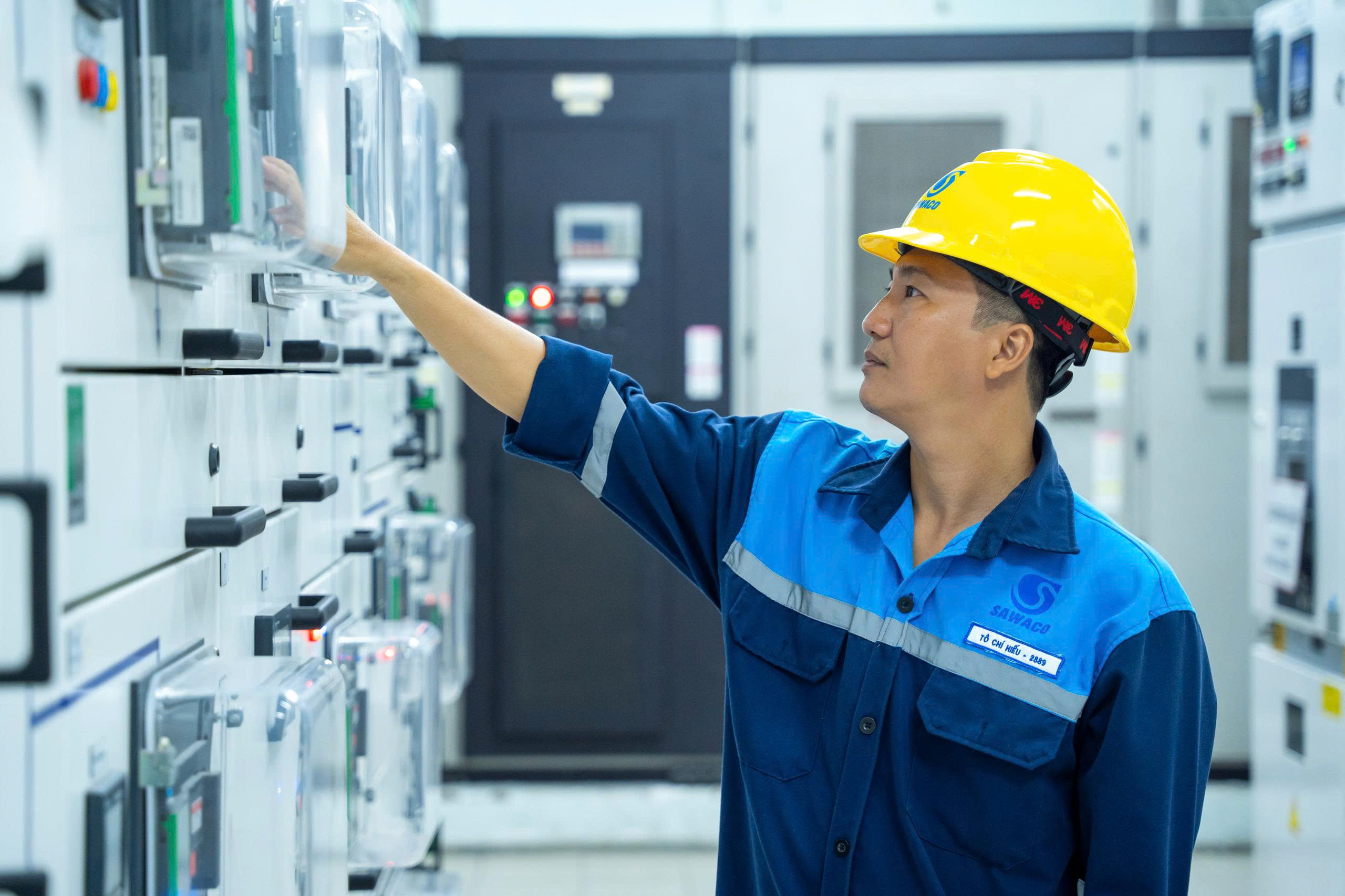 TPHCM: Nhiều khu vực nước yếu do tạm dừng vận h&agrave;nh Nh&agrave; m&aacute;y nước T&acirc;n Hiệp - Ảnh 1.