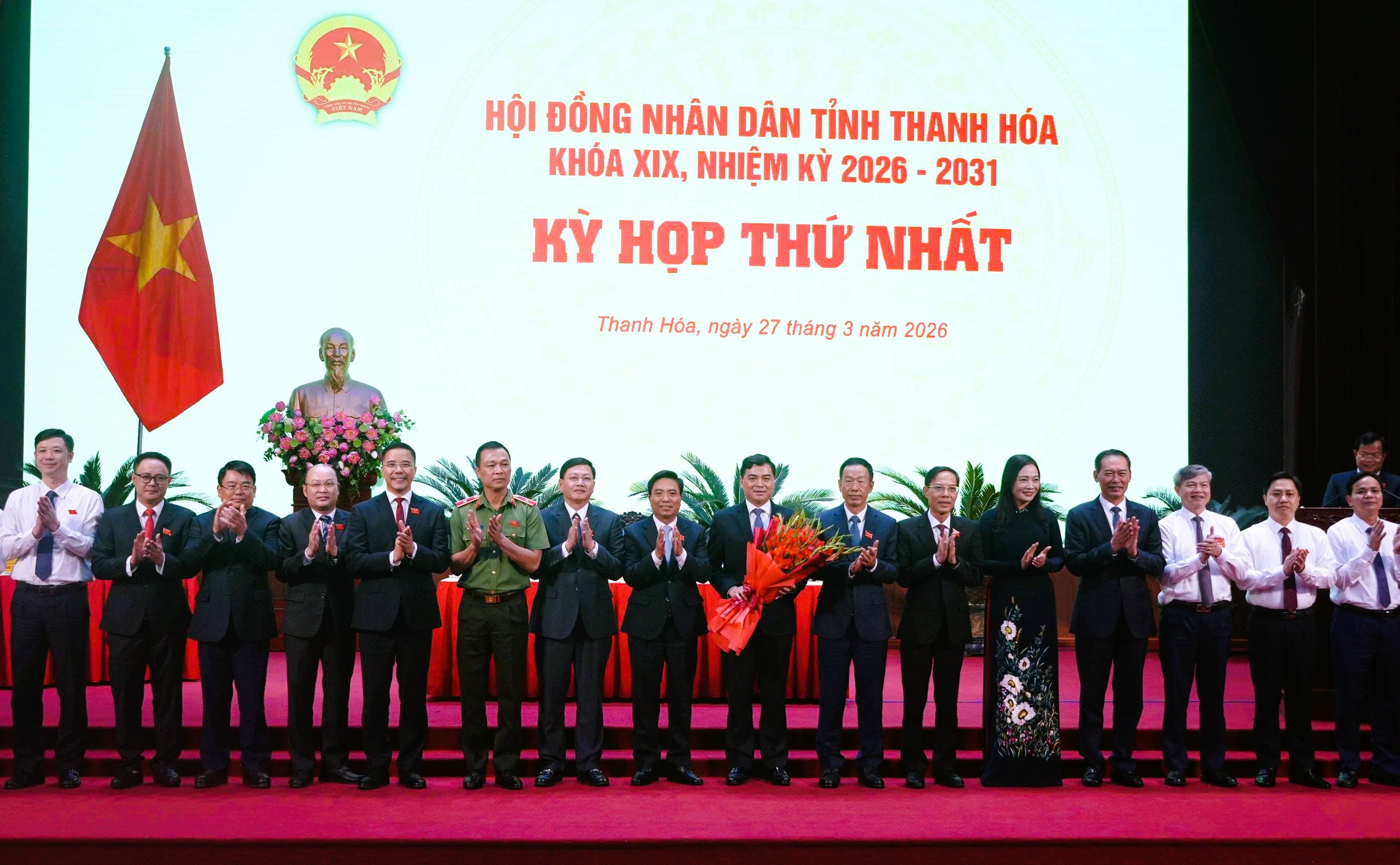 &Ocirc;ng Nguyễn Ho&agrave;i Anh t&aacute;i đắc cử Chủ tịch UBND tỉnh Thanh H&oacute;a - Ảnh 2.