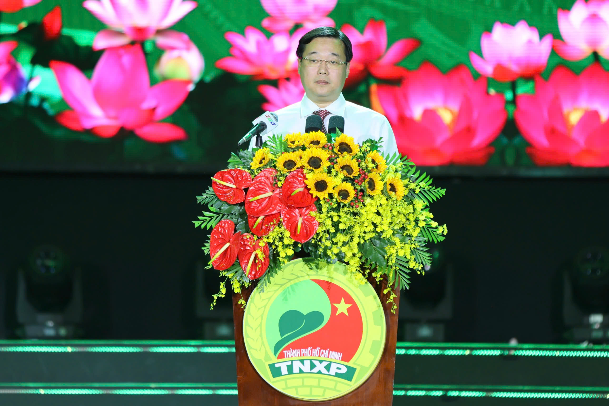 Thanh ni&ecirc;n xung phong phải l&agrave; m&aacute;i nh&agrave; tập hợp sức mạnh của tuổi trẻ TPHCM - Ảnh 5.