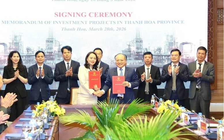 Tập đoàn FLC ký ghi nhớ đầu tư 2 dự án hơn 1 tỉ USD tại Thanh Hóa
