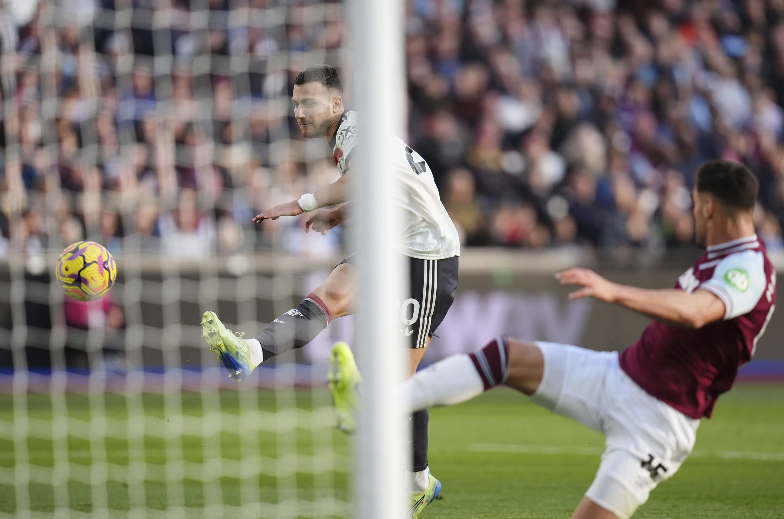 Ai hay nhất, ai dở nhất Man Utd kể từ đầu mùa giải? - Ảnh 3.