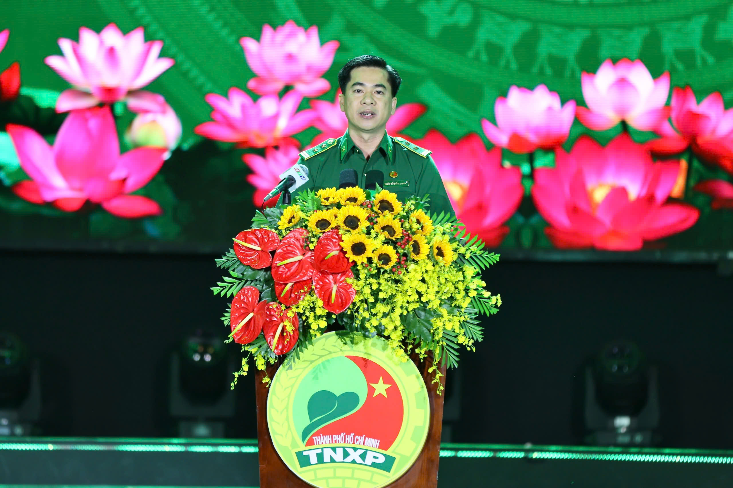 Thanh ni&ecirc;n xung phong phải l&agrave; m&aacute;i nh&agrave; tập hợp sức mạnh của tuổi trẻ TPHCM - Ảnh 4.