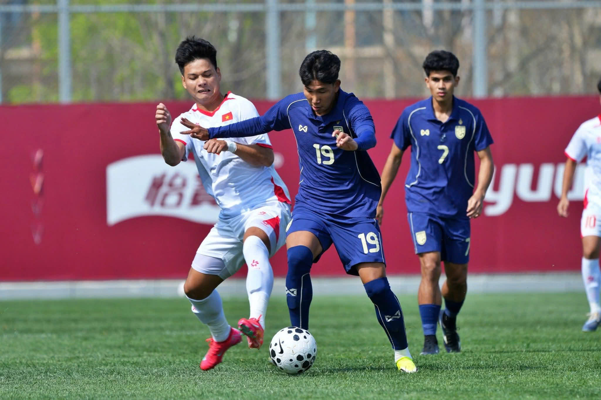 Trung Quốc thoát thua trước Triều Tiên, U23 Việt Nam hết cơ hội - Ảnh 1.