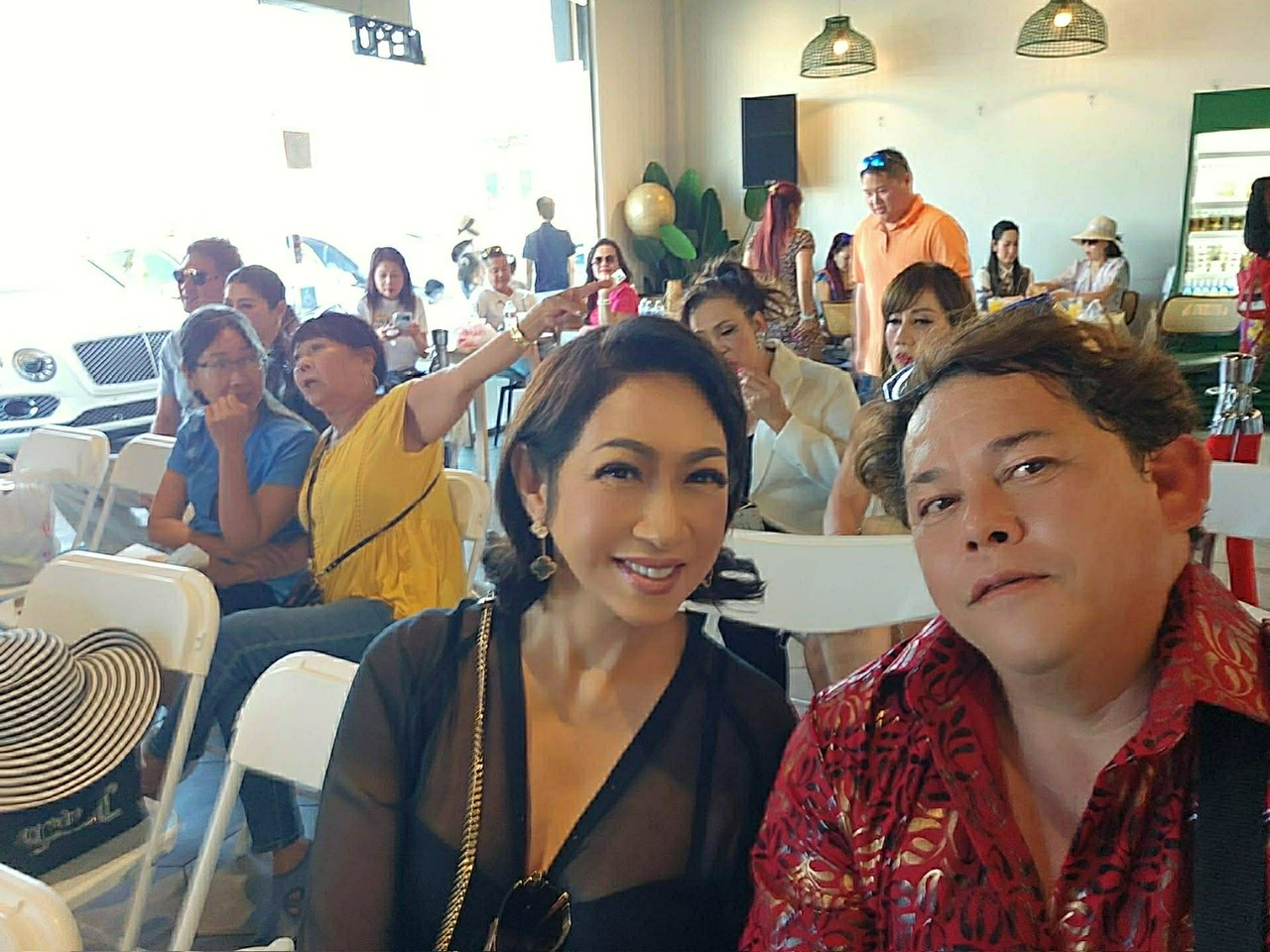 Ca sĩ Trizzie Phương Trinh mê bánh mì nên mở luôn tiệm bánh mì - Ảnh 2.
