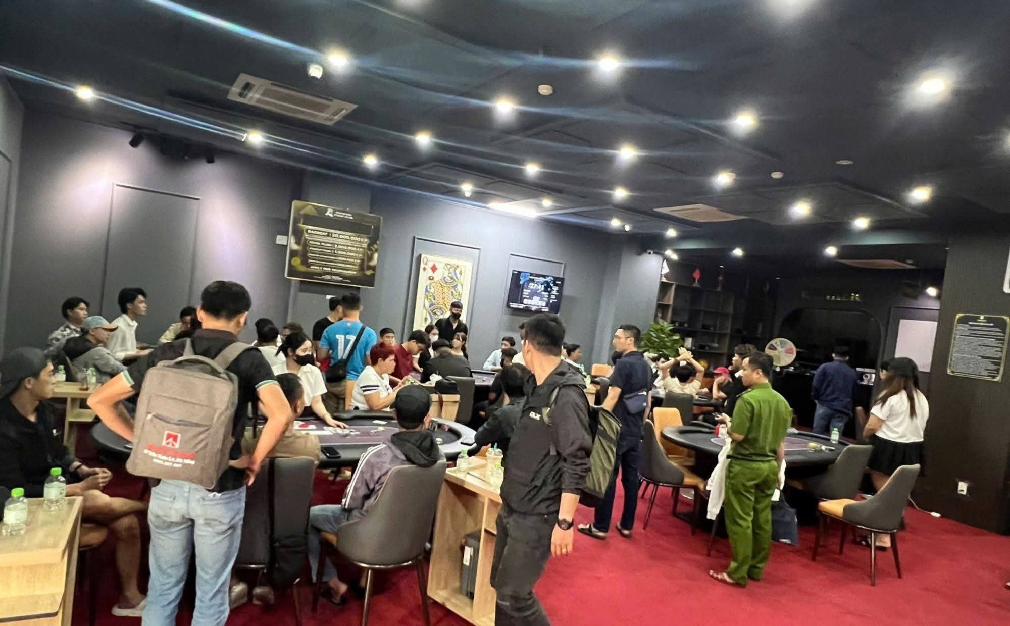 Lộ danh t&iacute;nh chủ CLB Poker tổ chức đ&aacute;nh bạc tr&aacute; h&igrave;nh tại Đ&agrave; Nẵng - Ảnh 1.