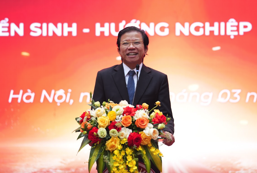 Gần 90% sinh viên ngành khoa học xã hội và khân văn có việc làm sau khi tốt nghiệp - Ảnh 1.