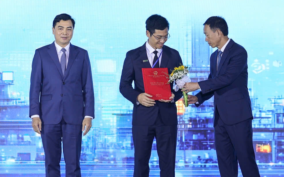 Thanh Hóa trao quyết định đầu tư, biên bản ghi nhớ cho 42 dự án trị giá gần 4 tỉ USD