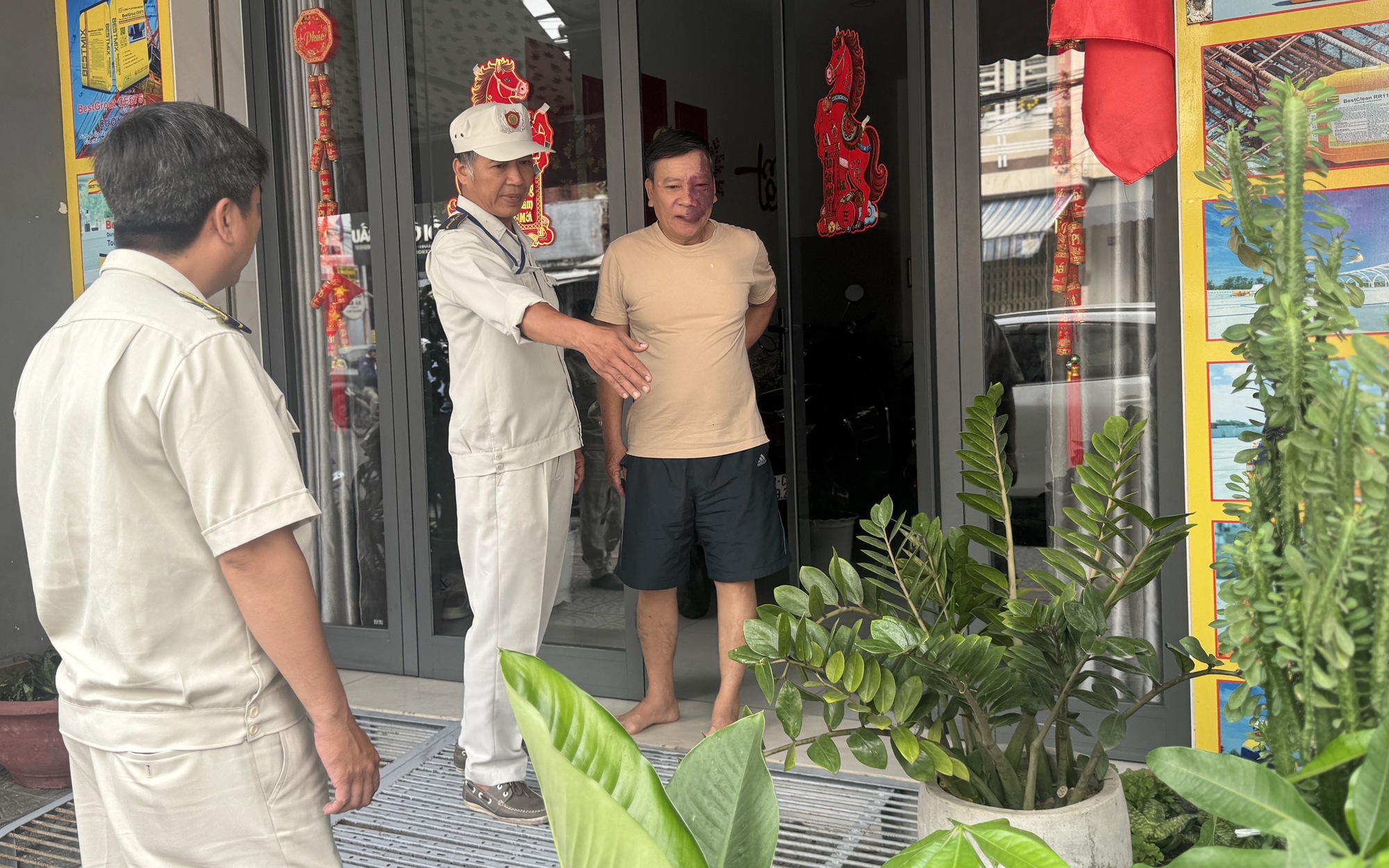 Đà Nẵng ra quân siết trật tự vỉa hè, quyết không "đánh trống bỏ dùi"
