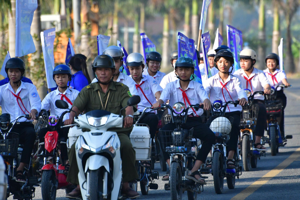 EVNSPC tổ chức lễ hưởng ứng hưởng ứng Chiến dịch Giờ Trái đất 2026 - Ảnh 3.
