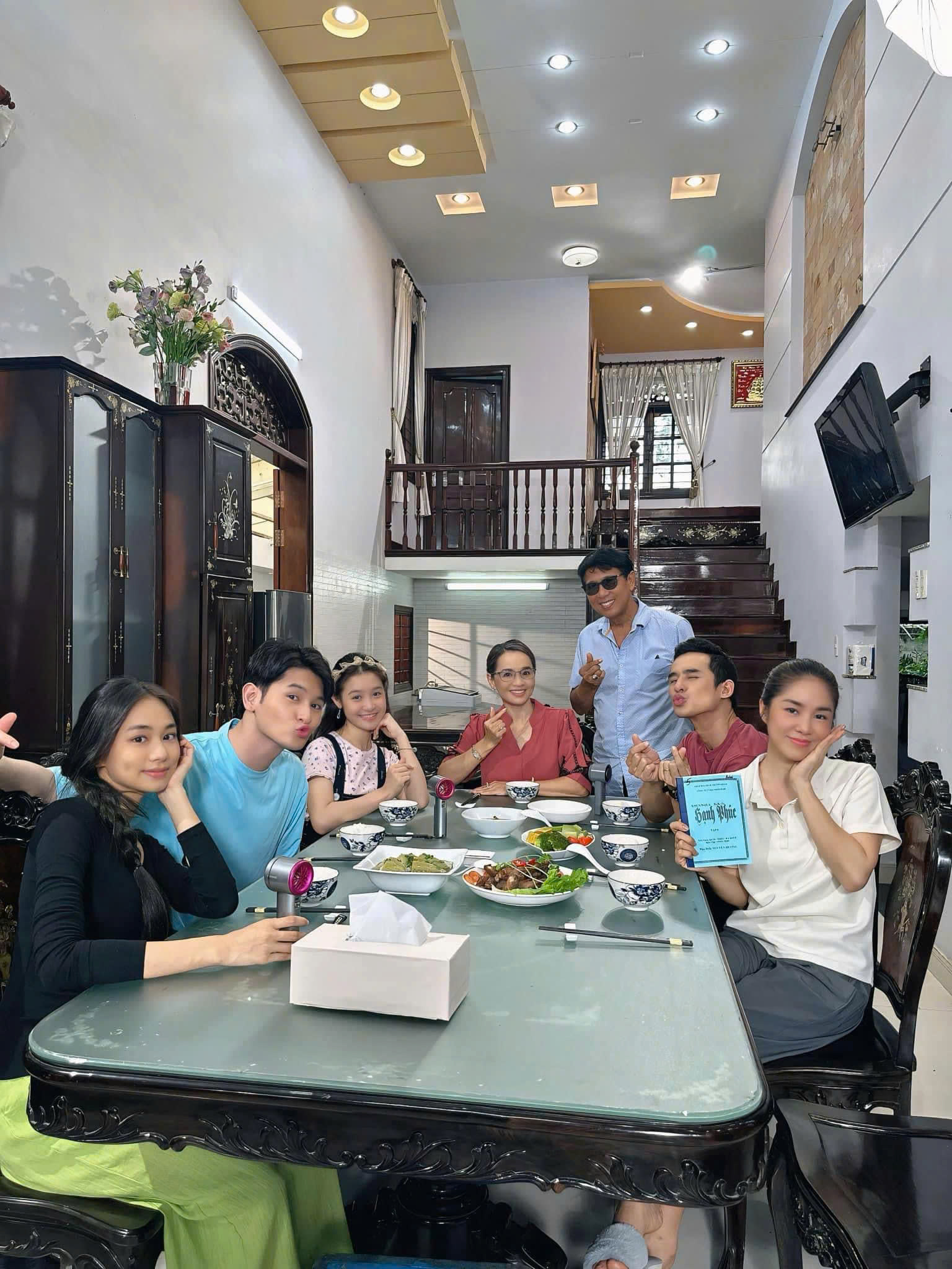 Con trai Minh Nh&iacute;: "T&ocirc;i biết m&igrave;nh kh&ocirc;ng xuất sắc nhưng t&ocirc;i kh&ocirc;ng bỏ cuộc" - Ảnh 5.