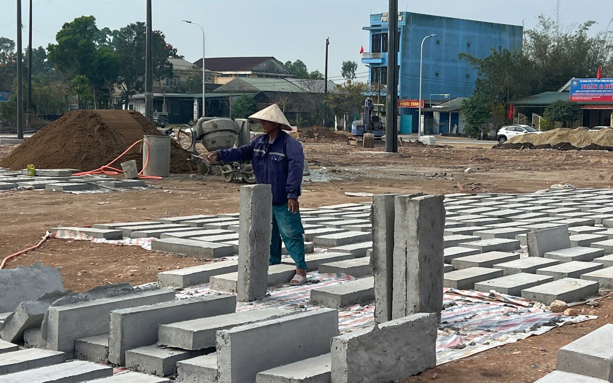 Thi công tái định cư đường sắt tốc độ cao ở Huế vượt tiến độ nhưng vướng vốn