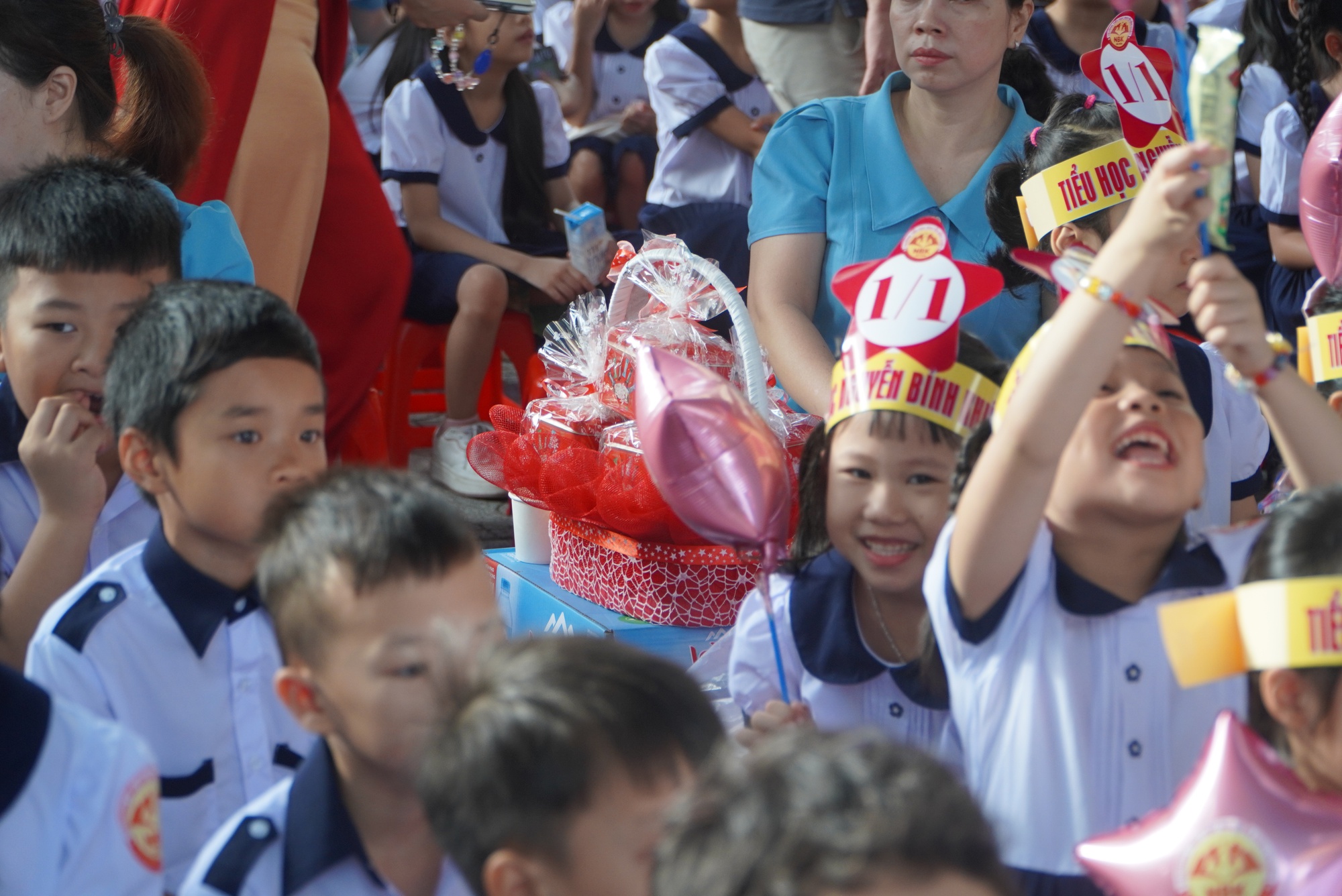 Tình trạng trường thừa, thiếu học sinh khi tuyển sinh lớp 1, 6: Sở GD-ĐT TPHCM nêu giải pháp - Ảnh 1.