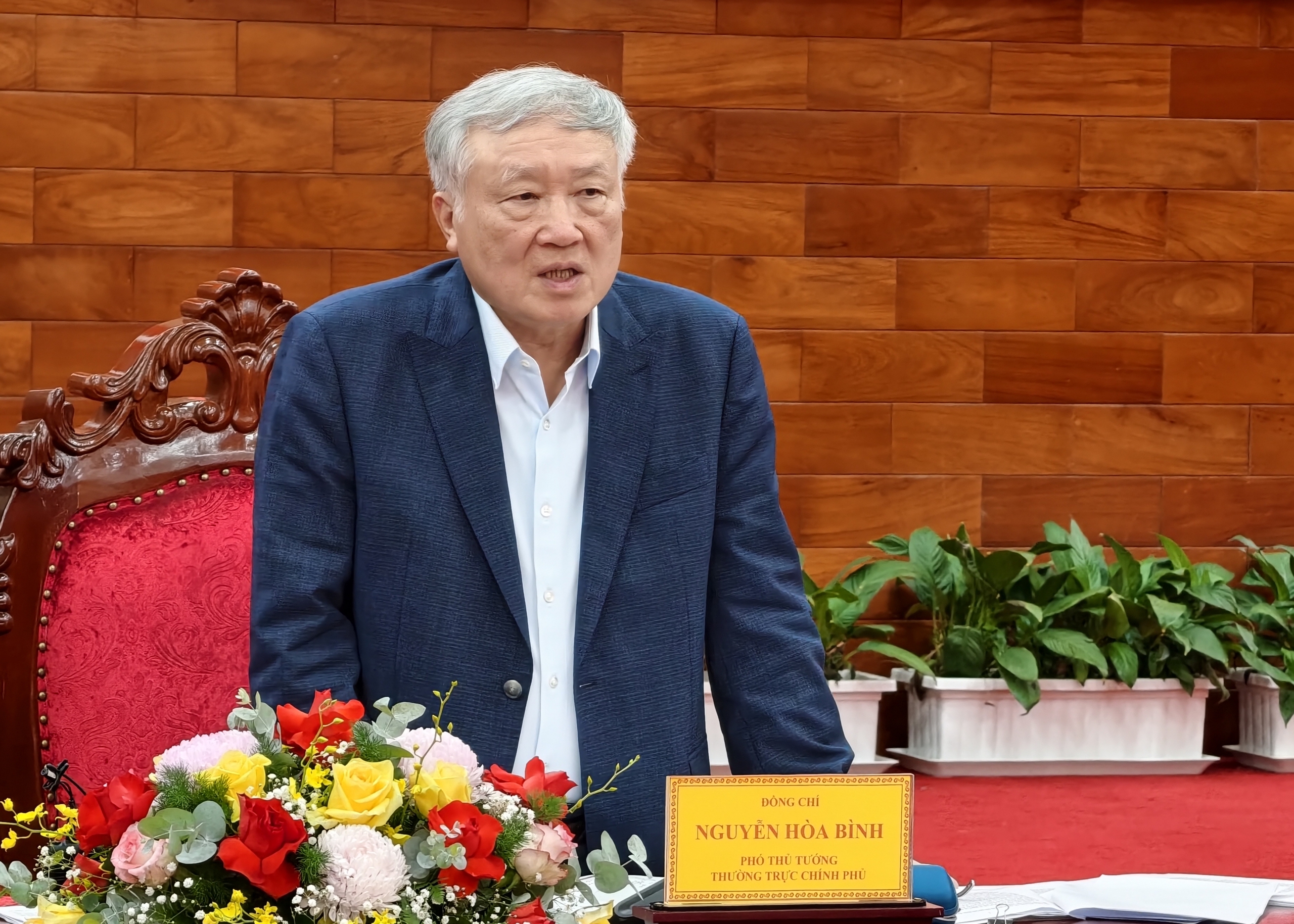 Ki&ecirc;n quyết xử l&yacute; c&aacute;c vi phạm để th&aacute;o gỡ vướng mắc h&agrave;ng trăm dự &aacute;n - Ảnh 2.