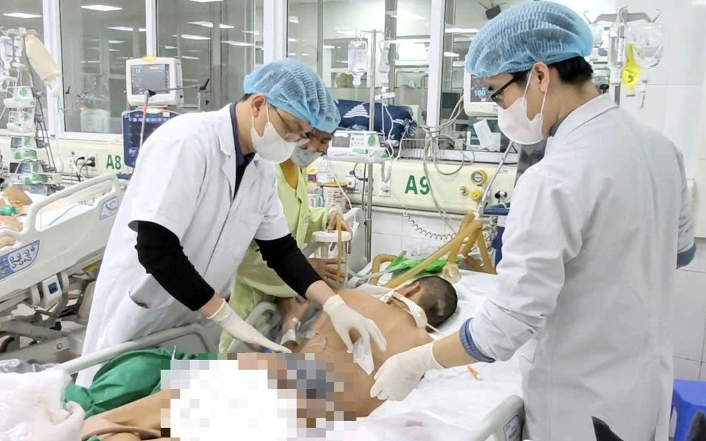 Nốt mụn nhỏ khiến nam sinh 17 tuổi sốc nhiễm khuẩn, suy đa tạng