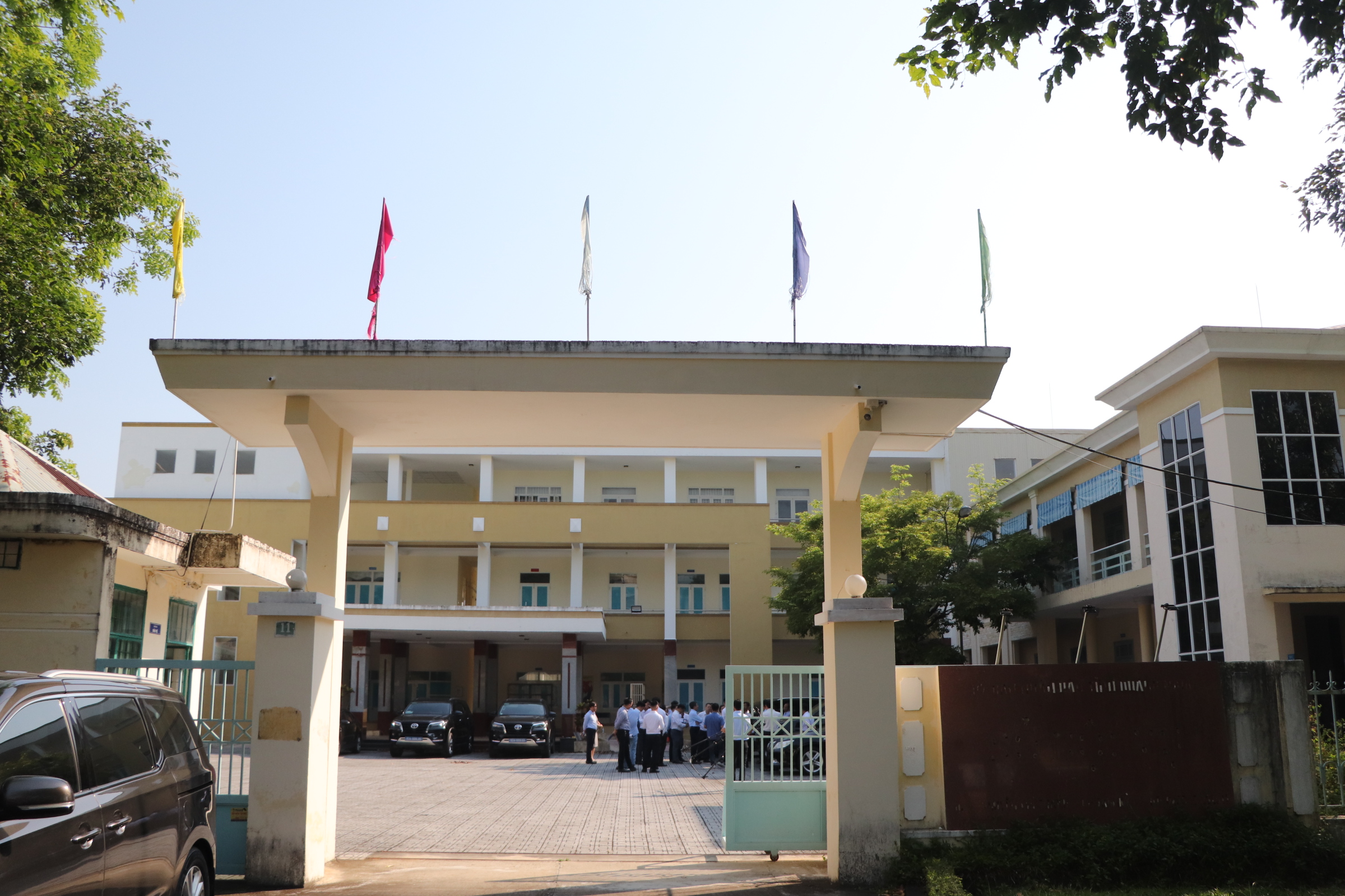 L&atilde;nh đạo Đ&agrave; Nẵng: Sớm xử l&yacute; trụ sở d&ocirc;i dư ở TP Tam Kỳ cũ, tr&aacute;nh l&atilde;ng ph&iacute; - Ảnh 2.