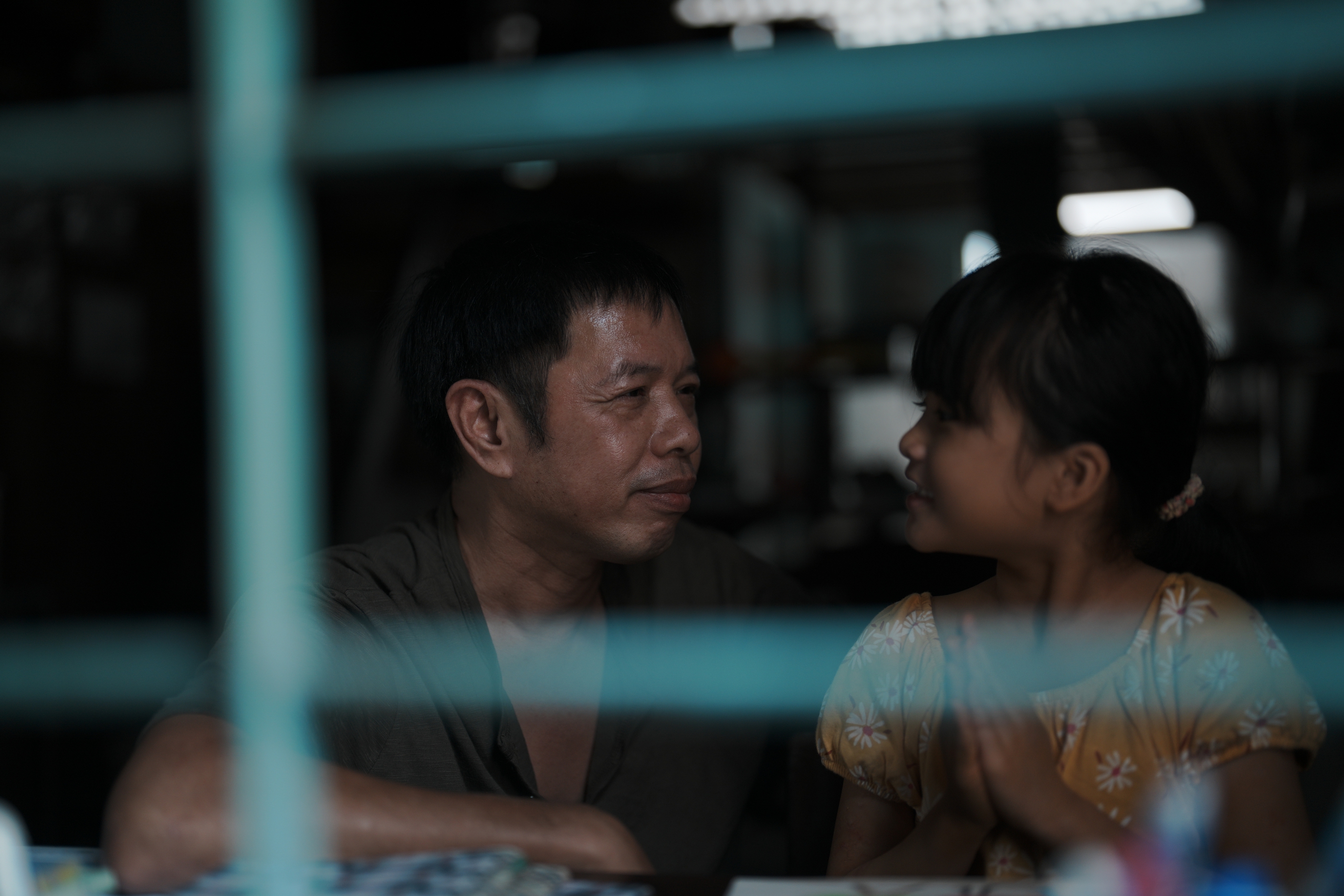 Th&aacute;i H&ograve;a chỉ muốn l&agrave;m người cha tốt trong mắt con - Ảnh 1.
