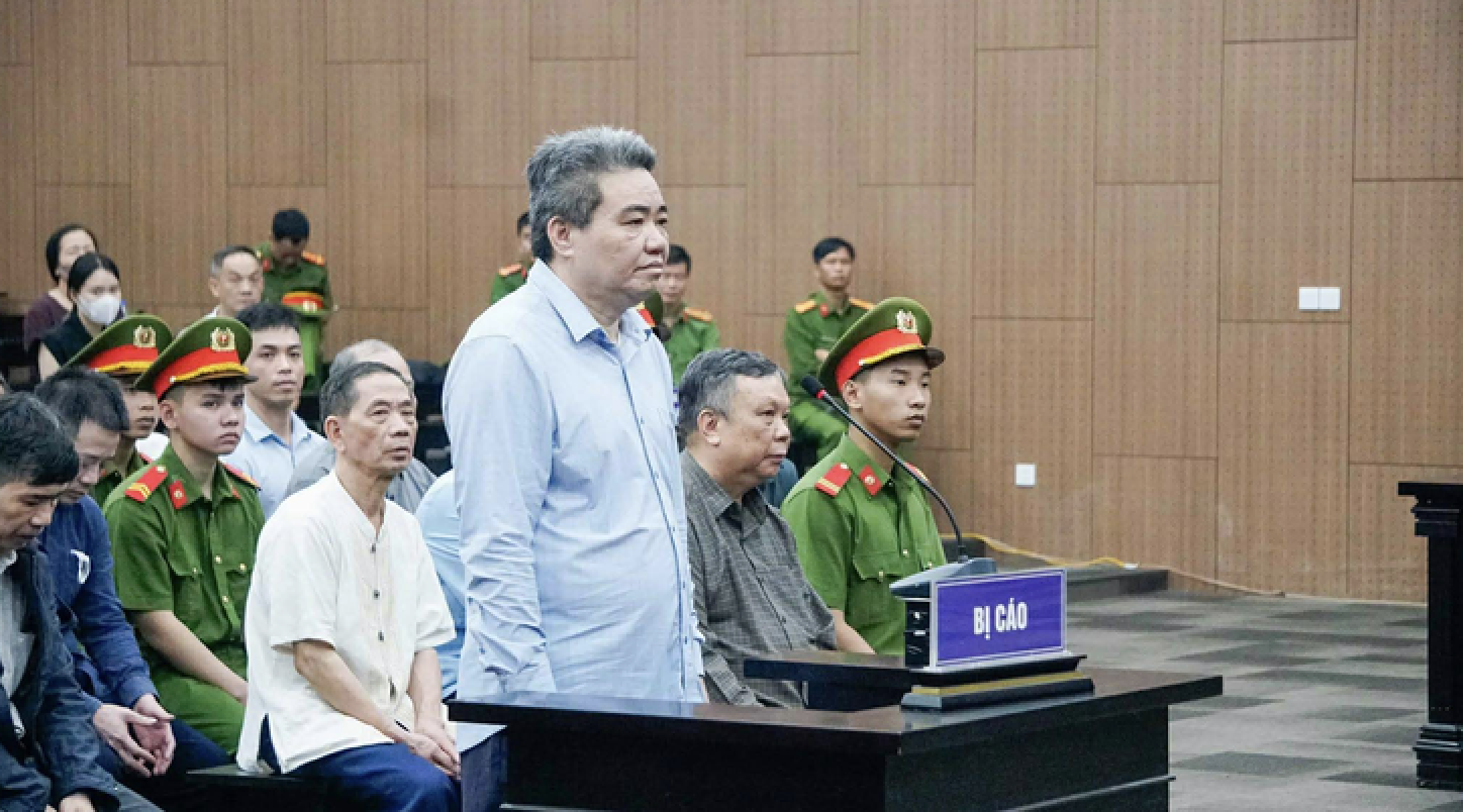 Gi&aacute;m đốc C&ocirc;ng ty Ho&agrave;ng D&acirc;n xin b&aacute;n v&agrave;ng v&agrave; đất để khắc phục thiệt hại 351 tỉ đồng - Ảnh 1.